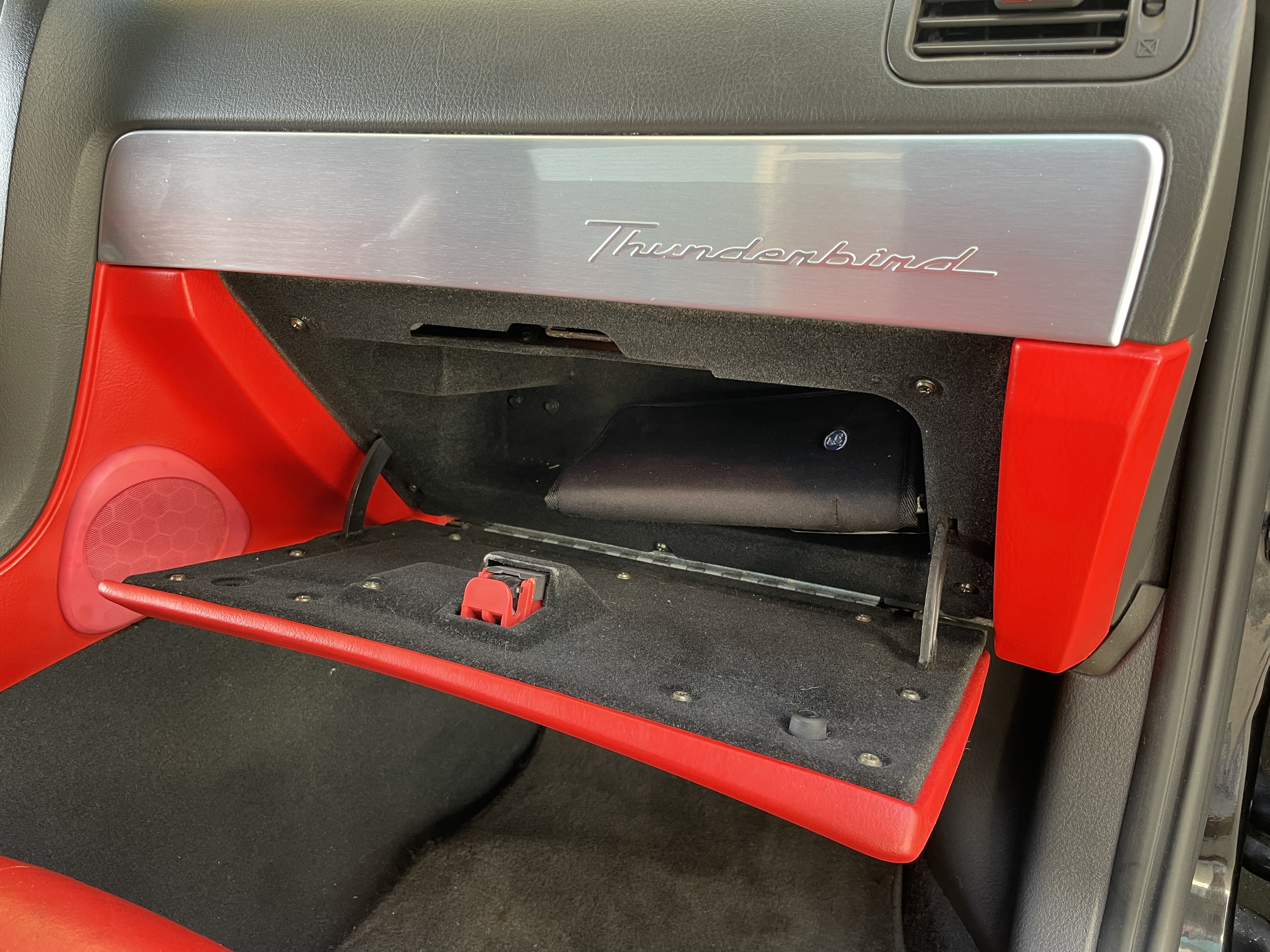 Vehicle photo 37
