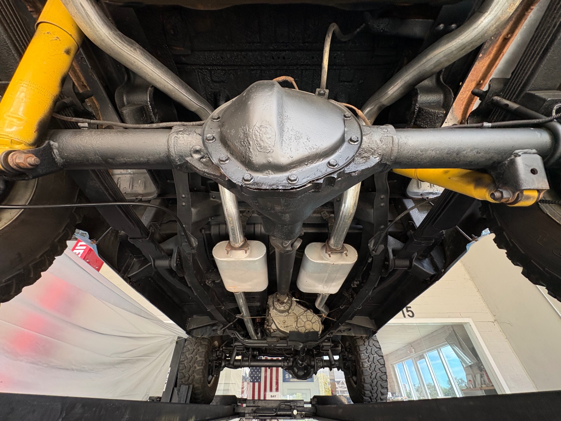 Vehicle photo 42