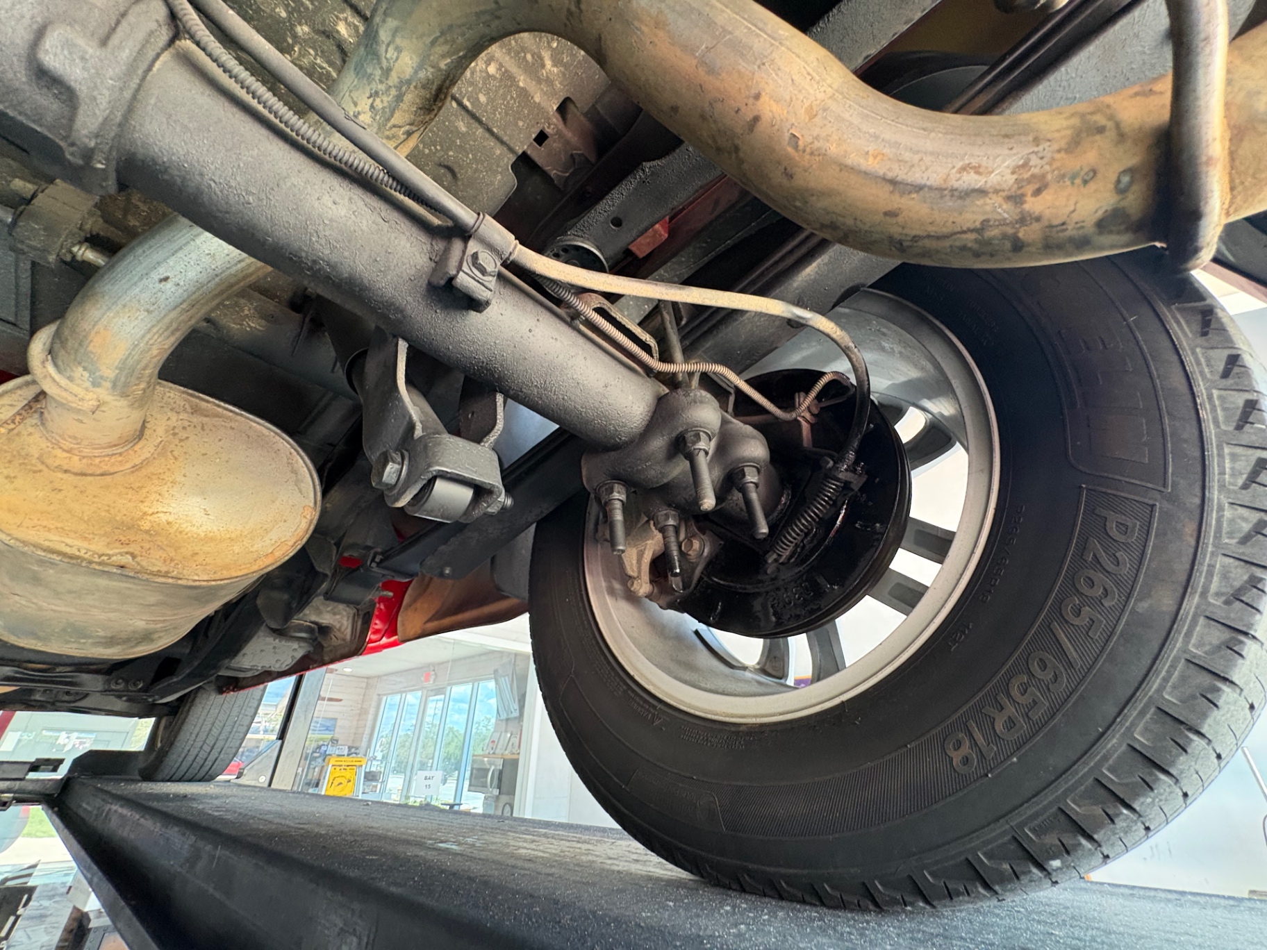 Vehicle photo 42