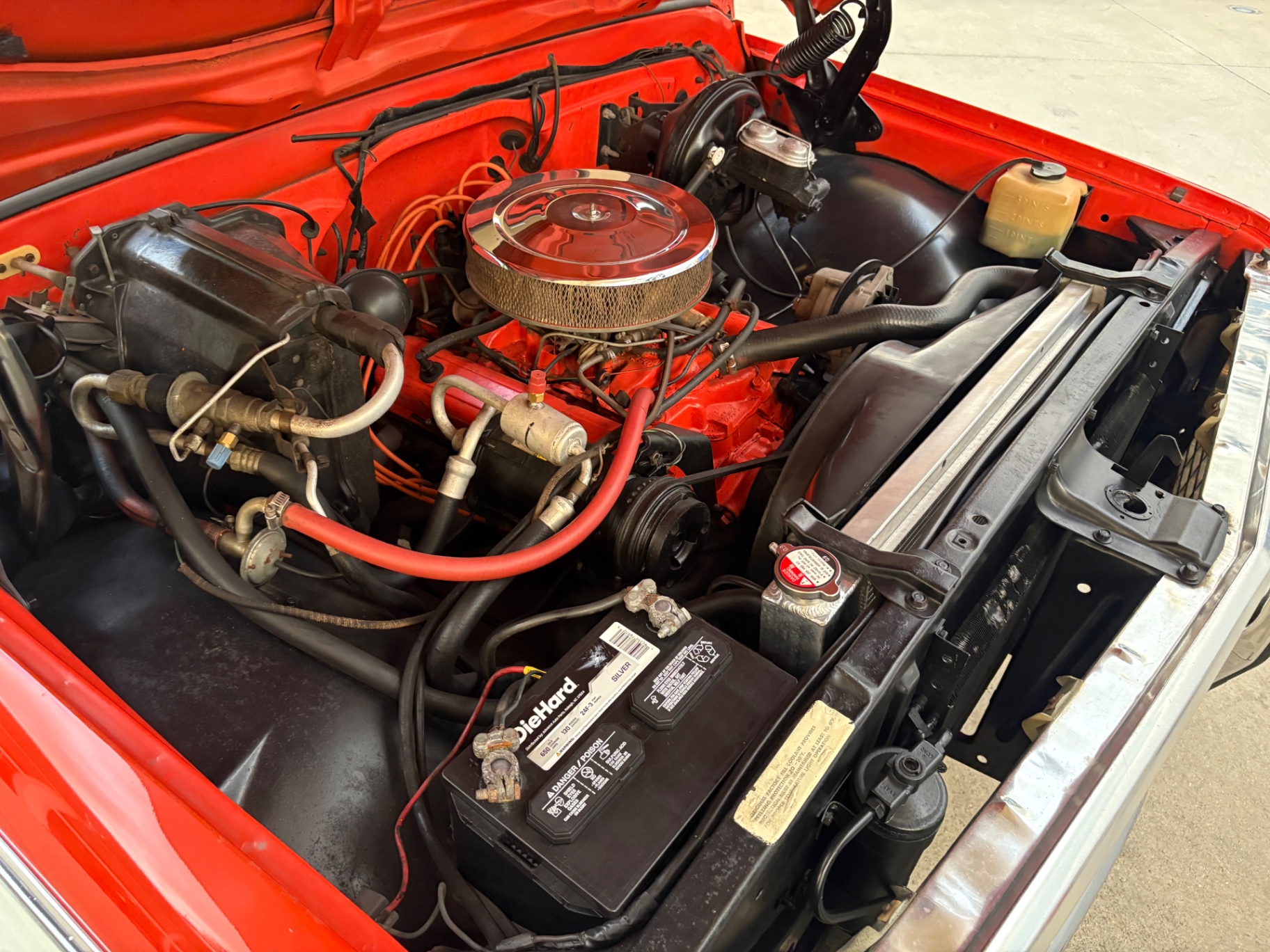 Vehicle photo 28