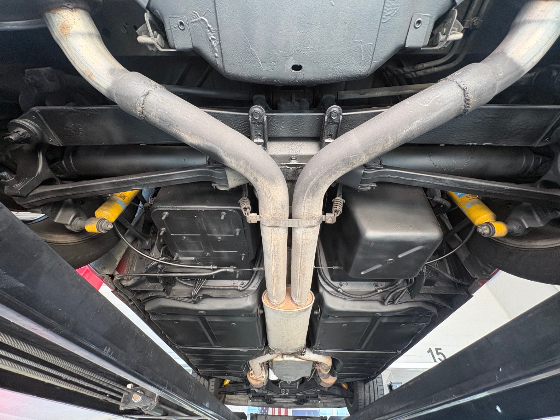 Vehicle photo 42