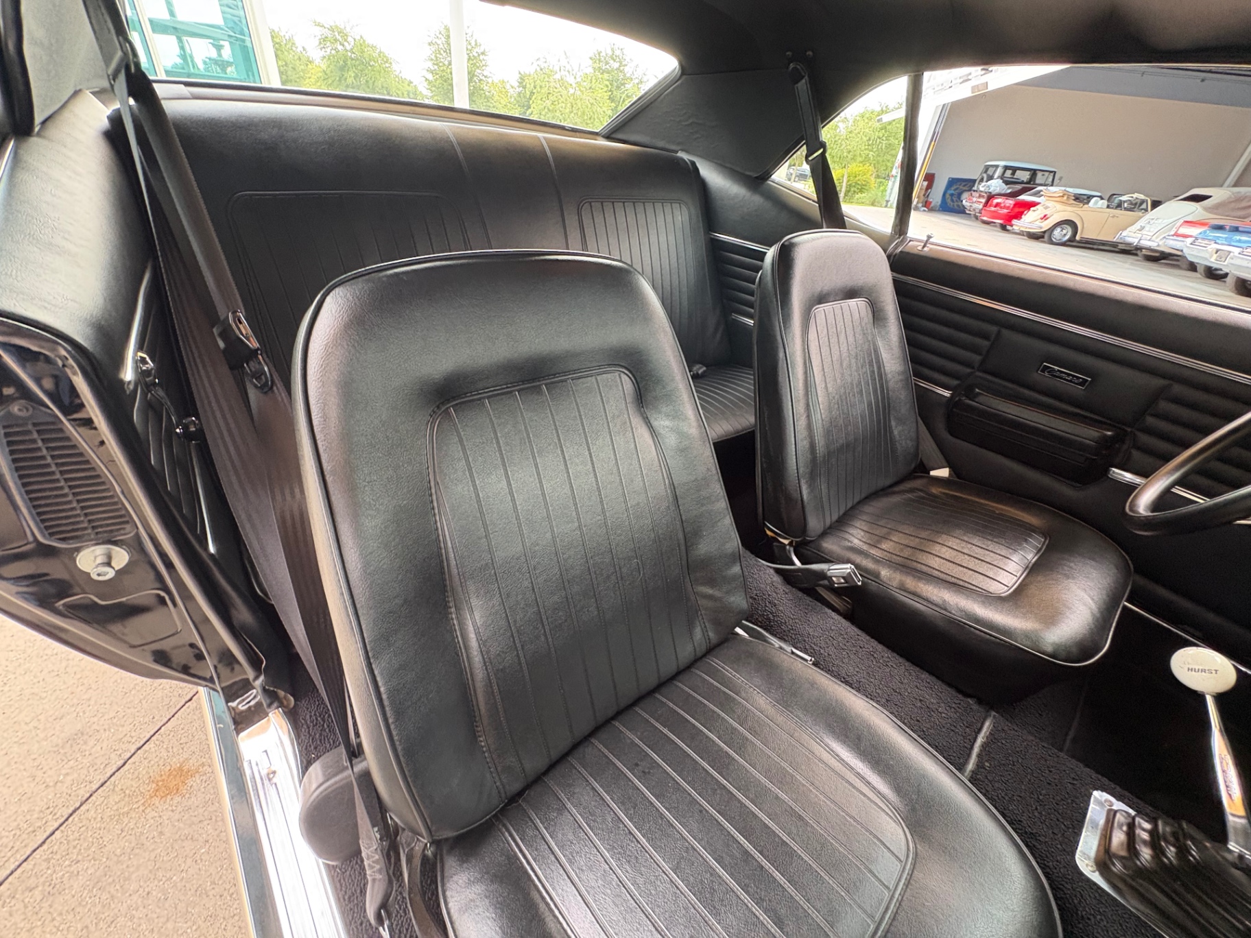 Vehicle photo 42