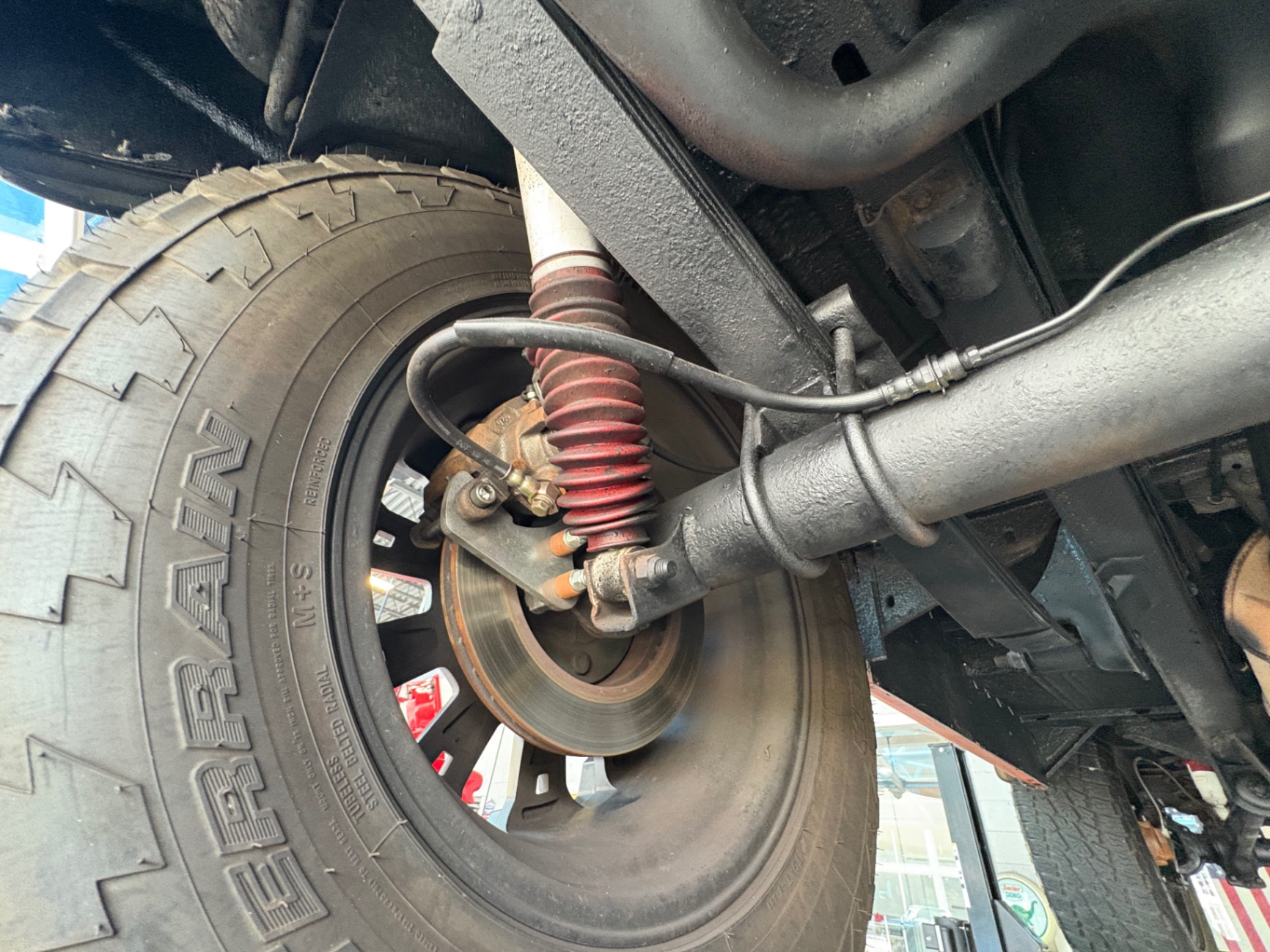 Vehicle photo 41