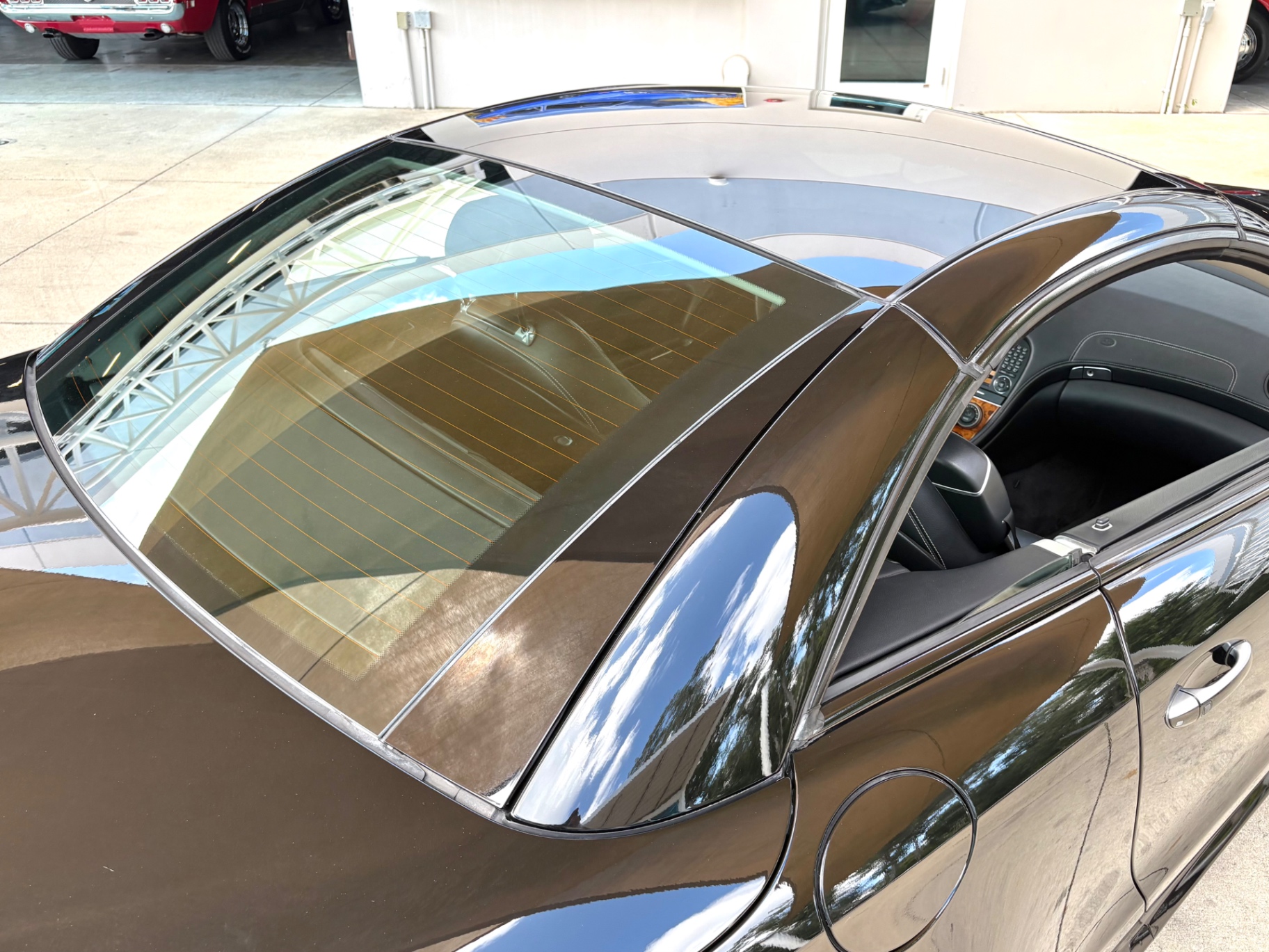 Vehicle photo 26