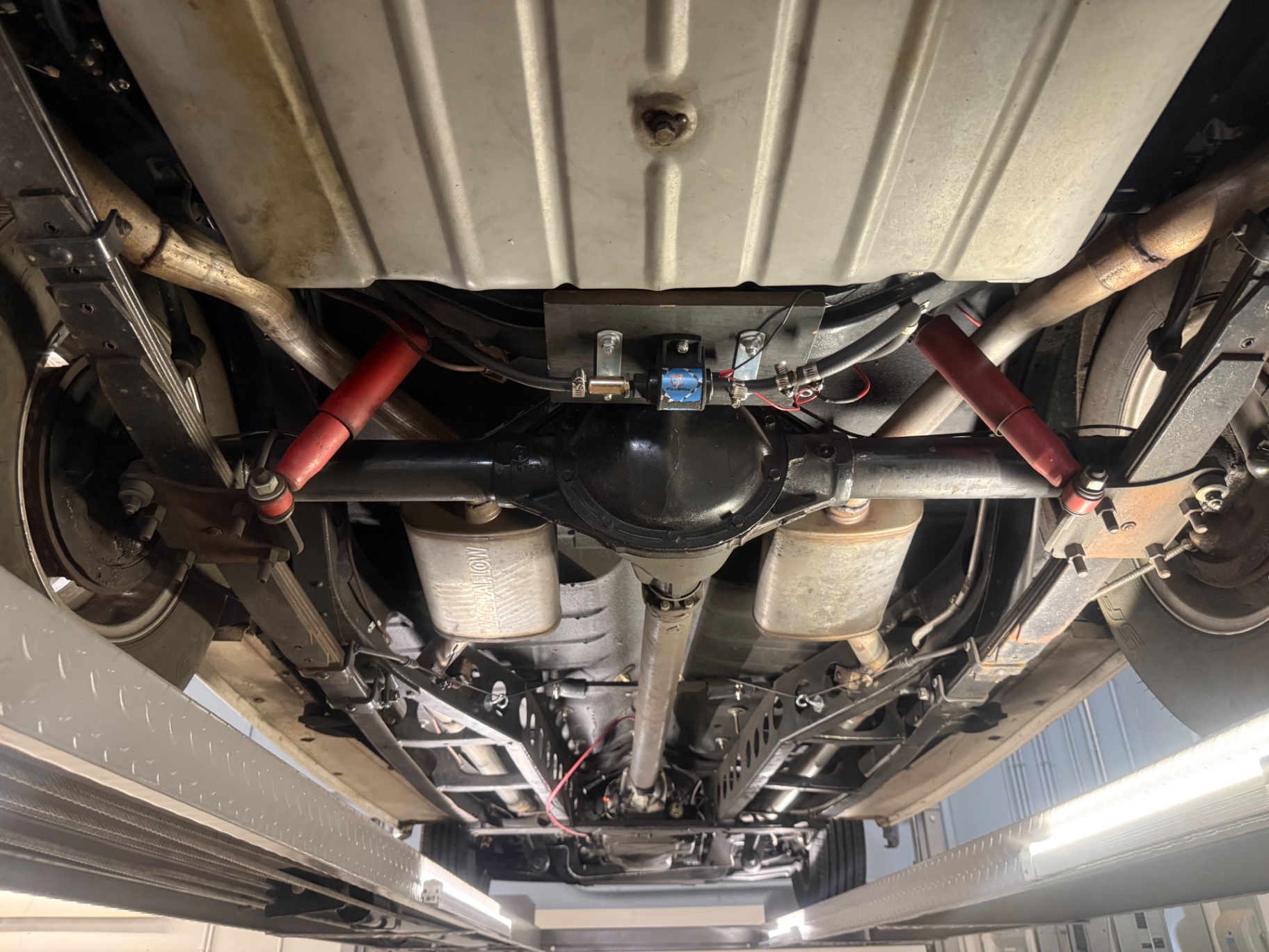Vehicle photo 44