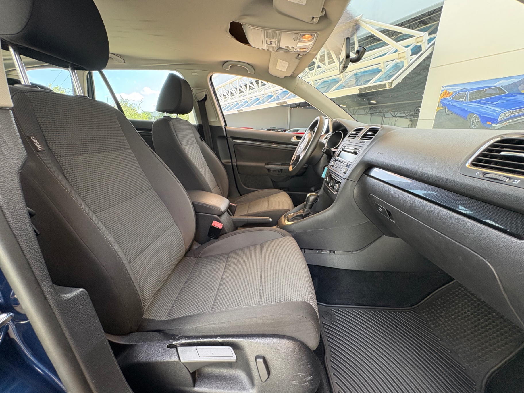 Vehicle photo 42