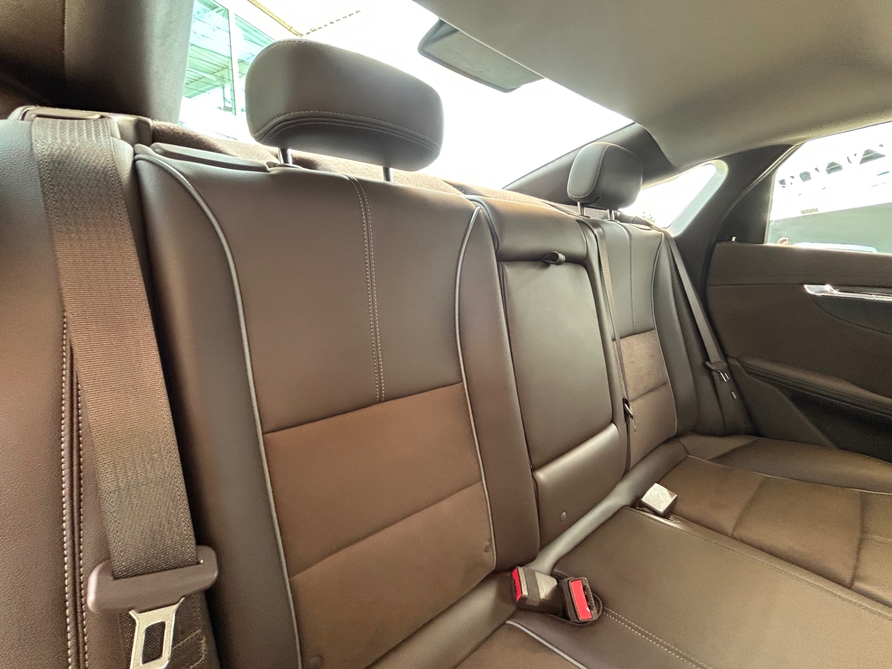Vehicle photo 43