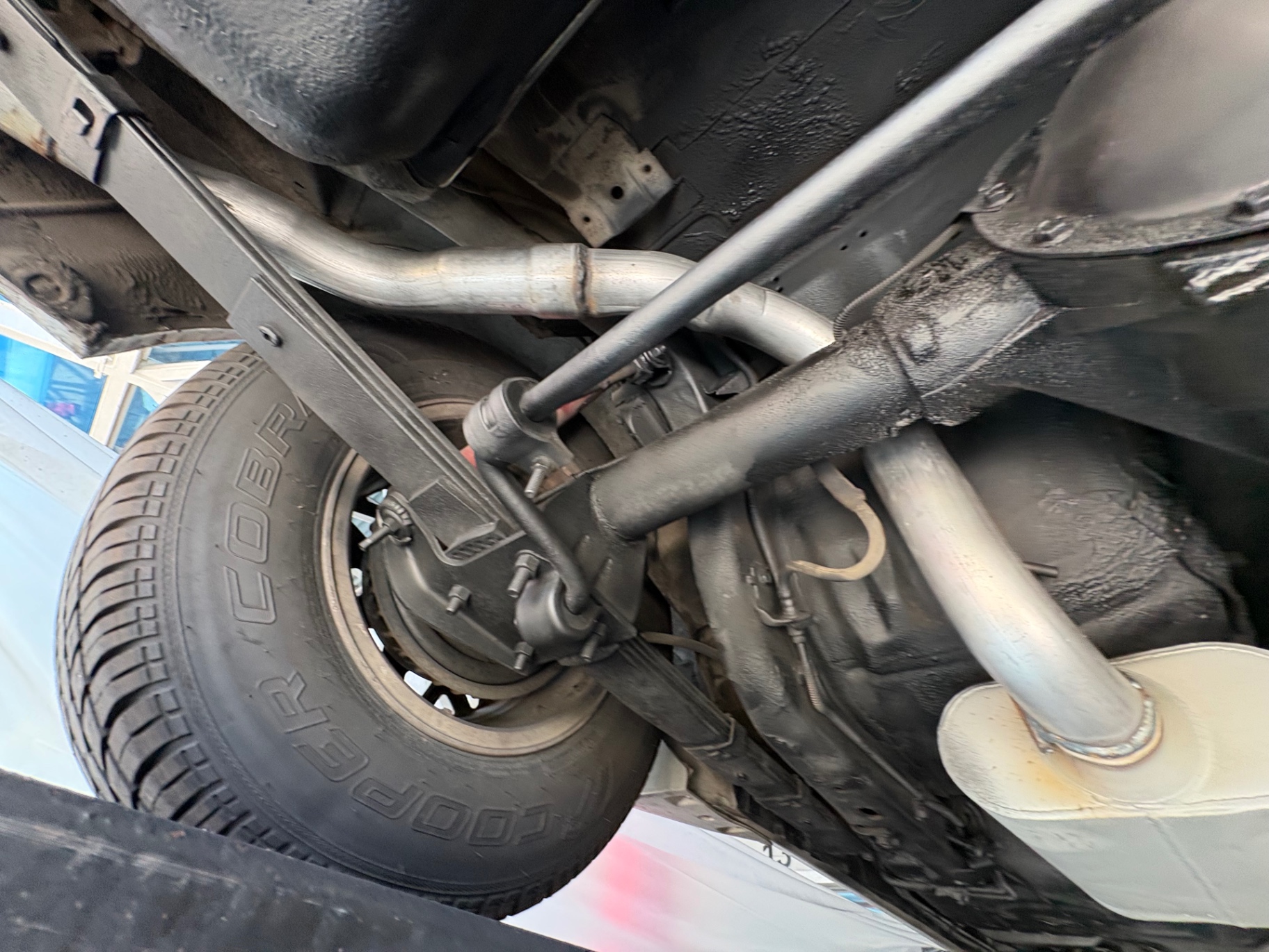 Vehicle photo 47