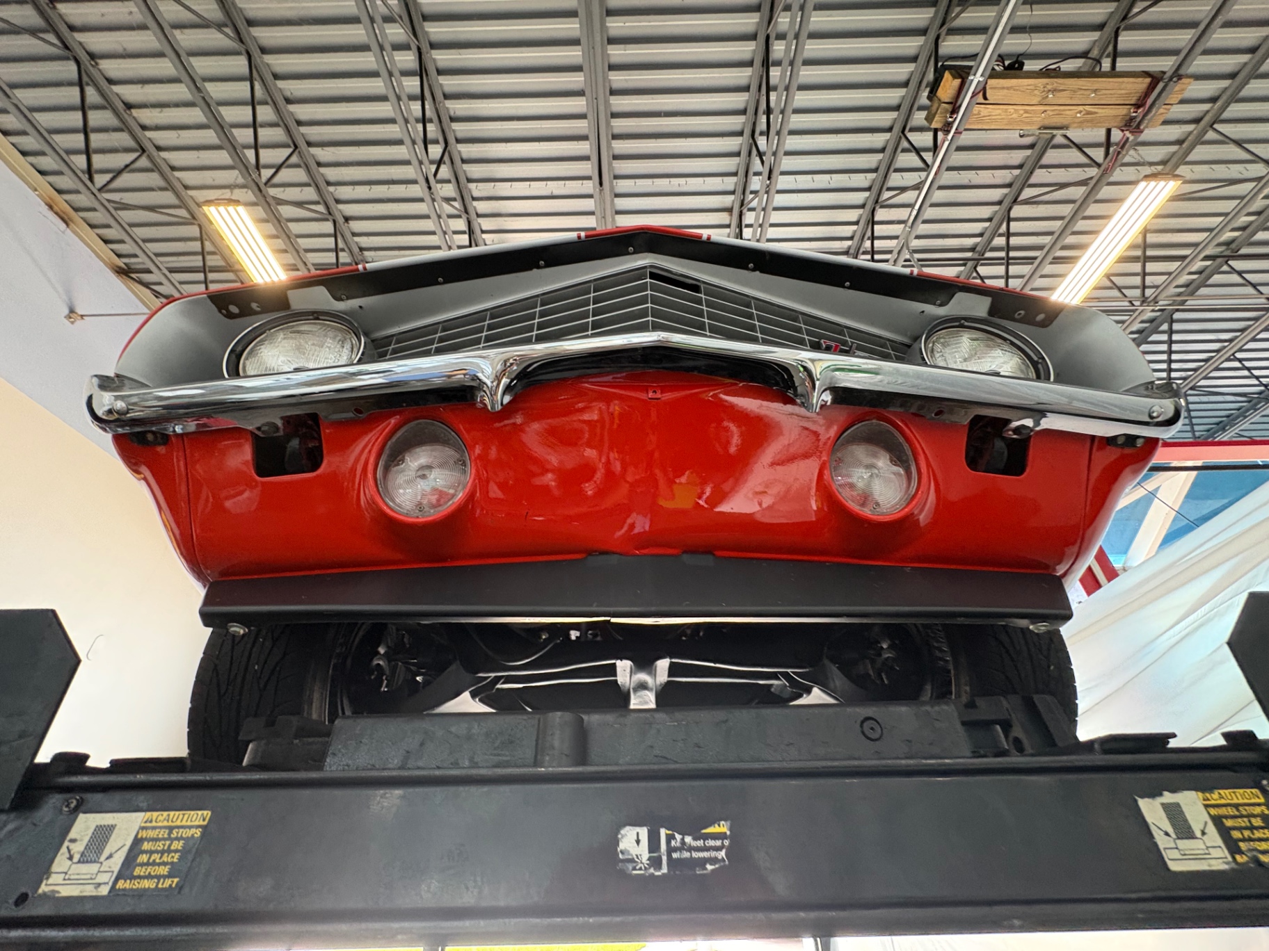 Vehicle photo 54