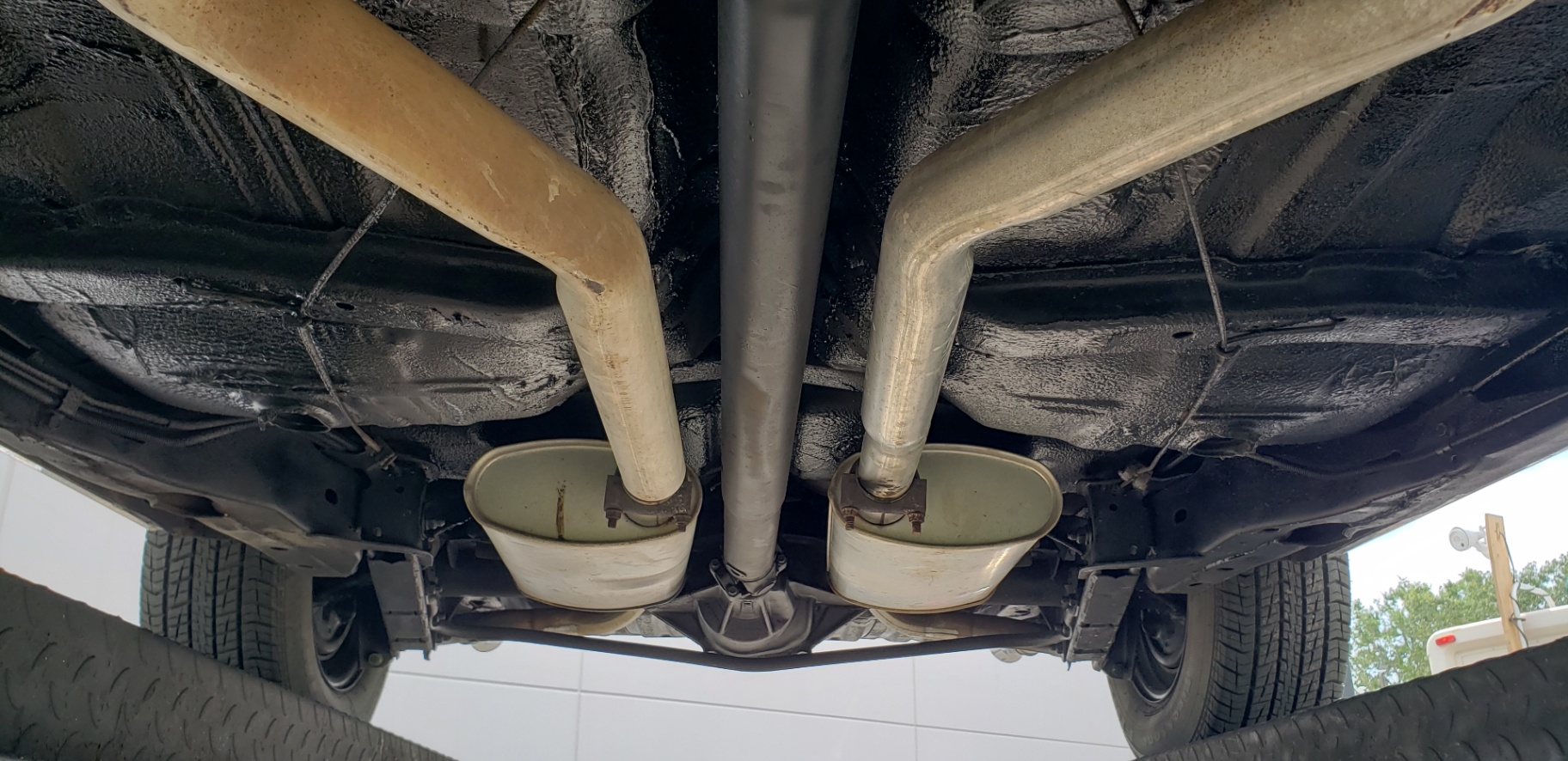 Vehicle photo 50