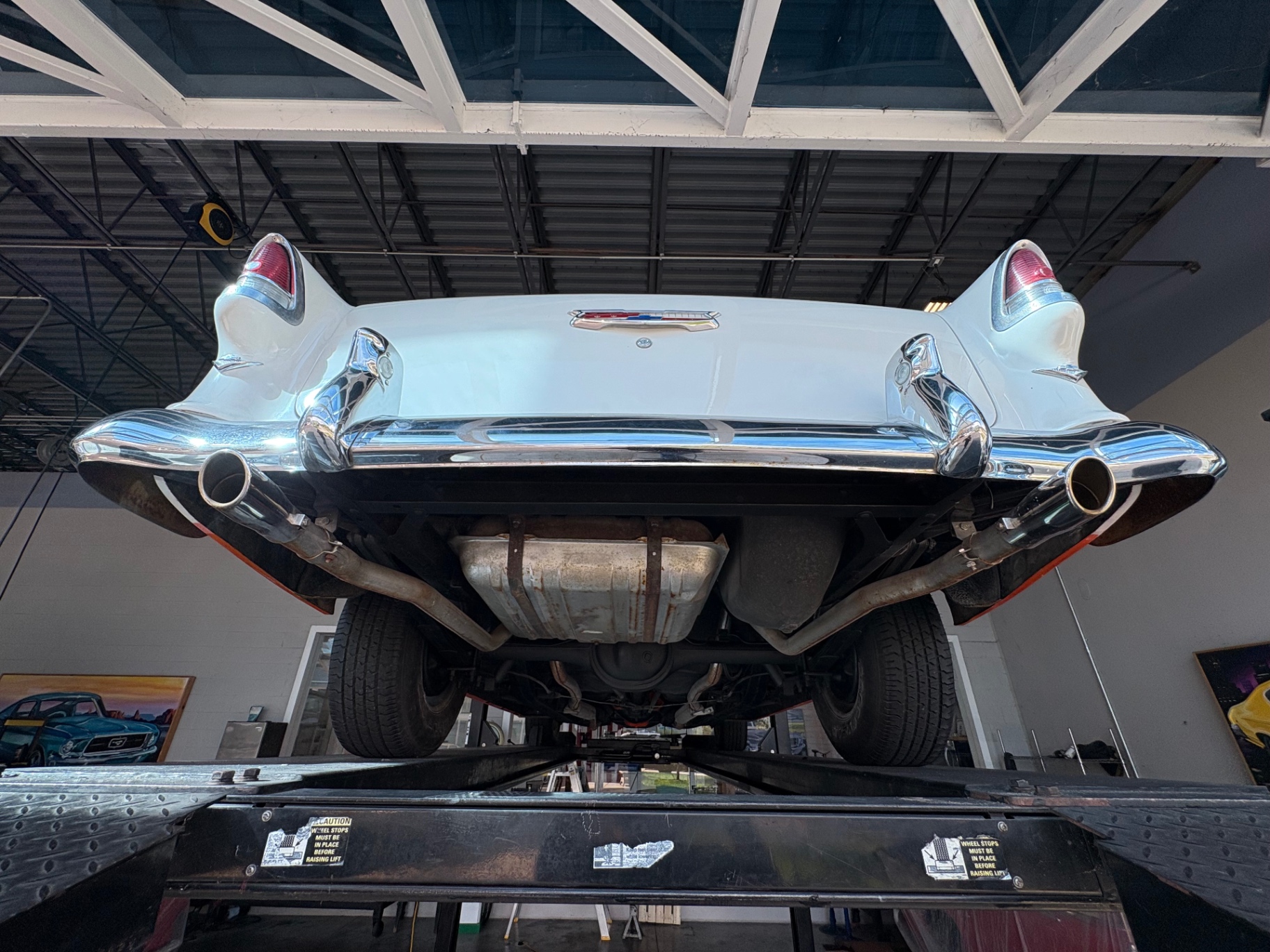 Vehicle photo 44