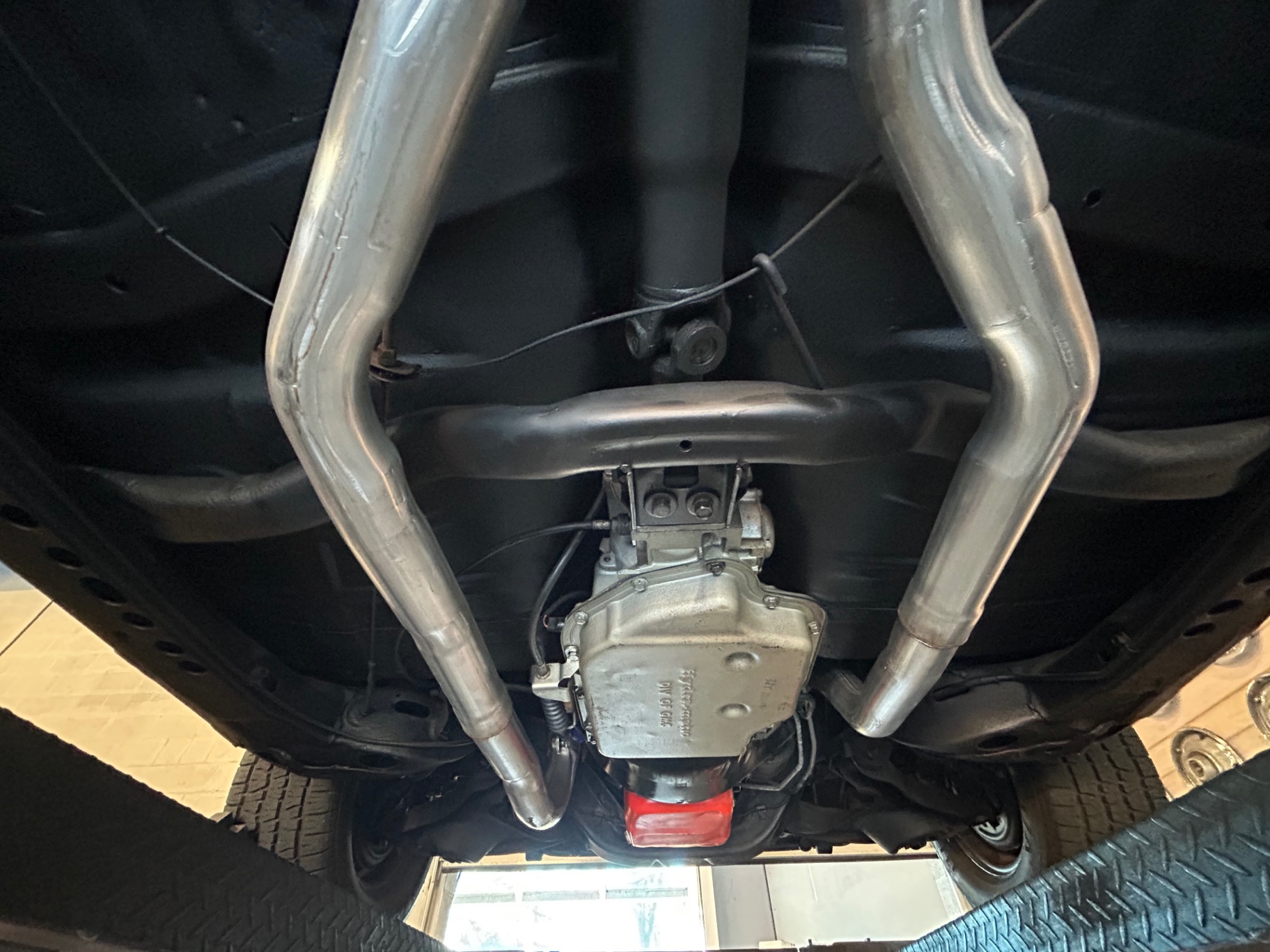 Vehicle photo 38