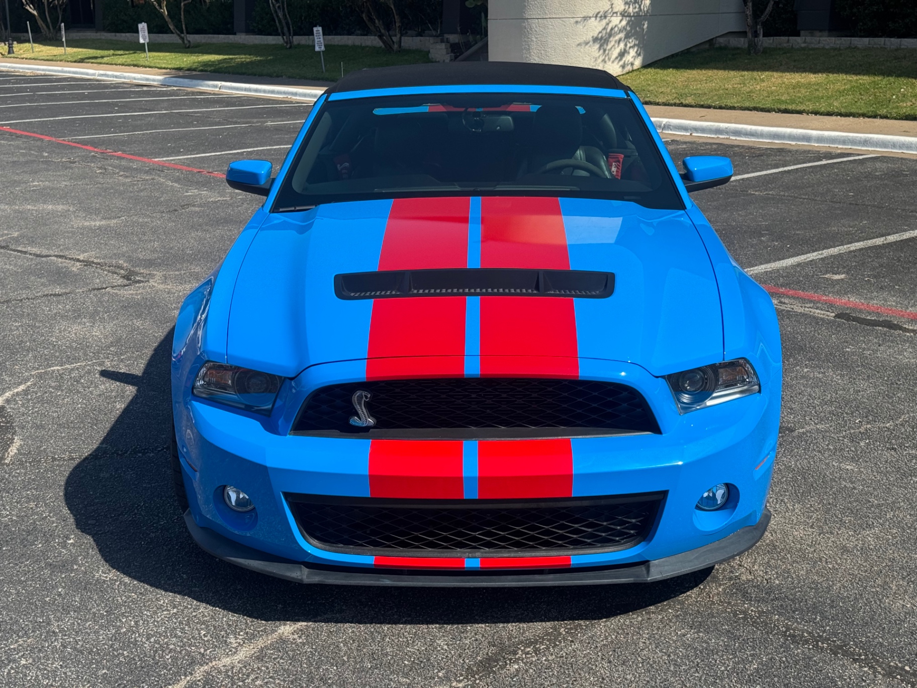 Vehicle photo 26
