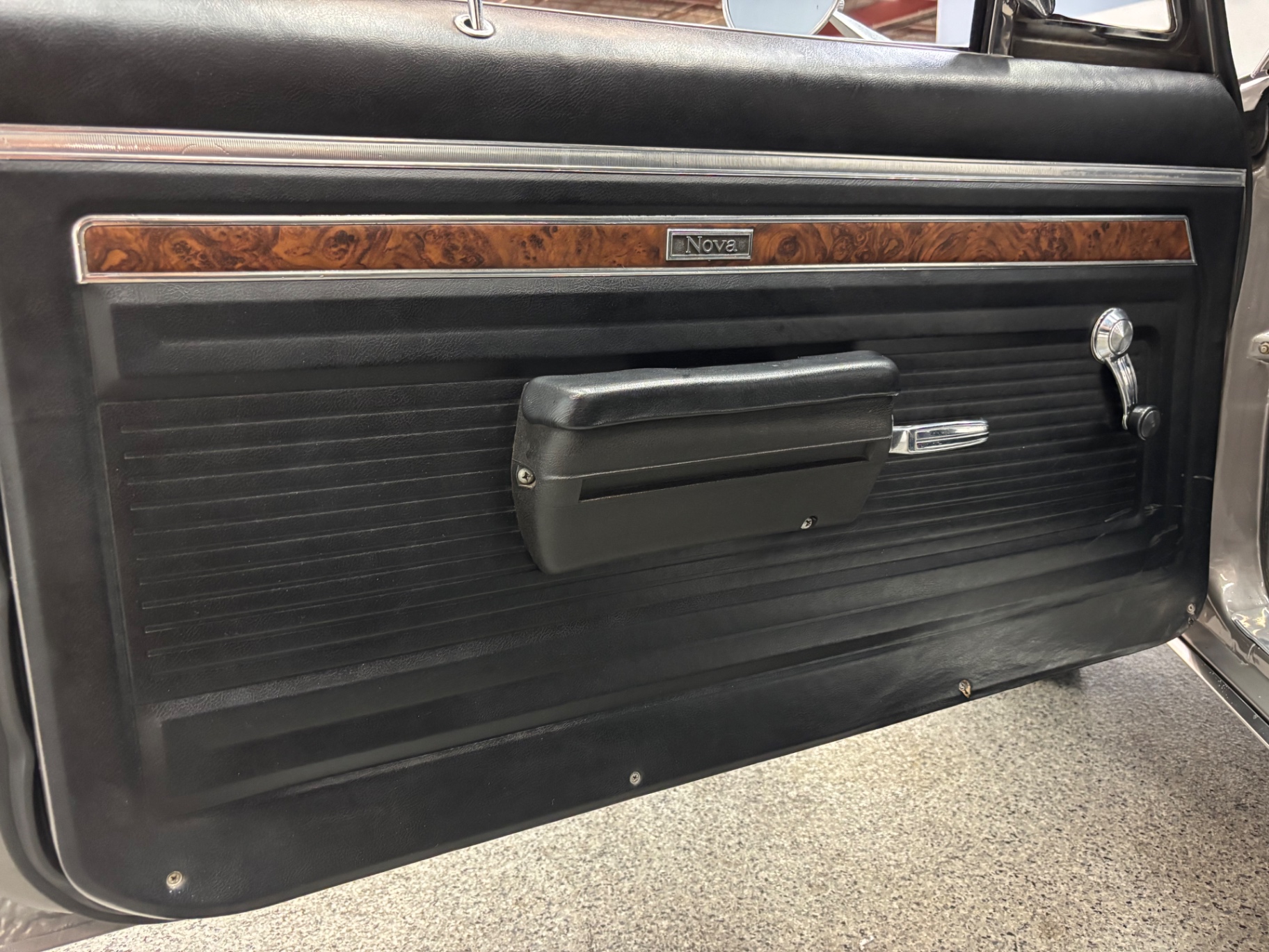 Vehicle photo 21