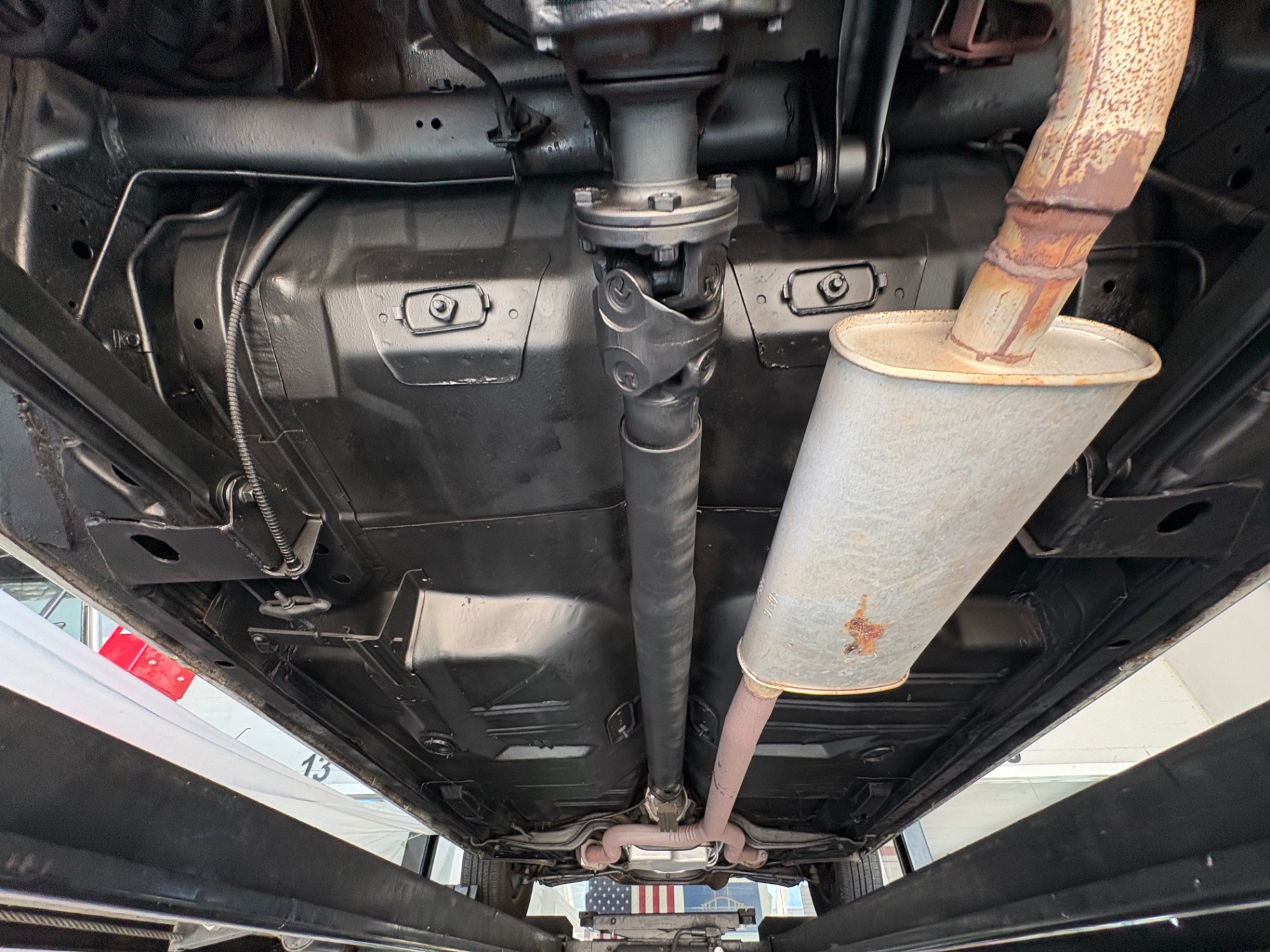 Vehicle photo 48