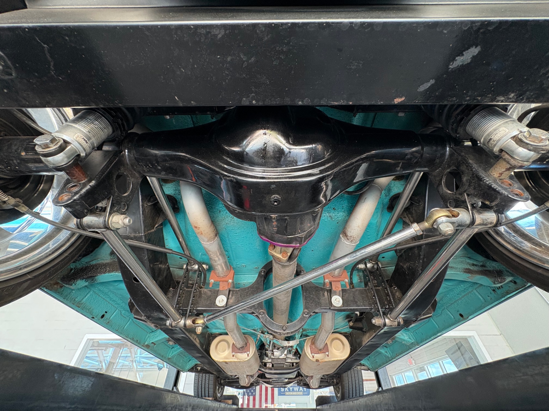 Vehicle photo 39