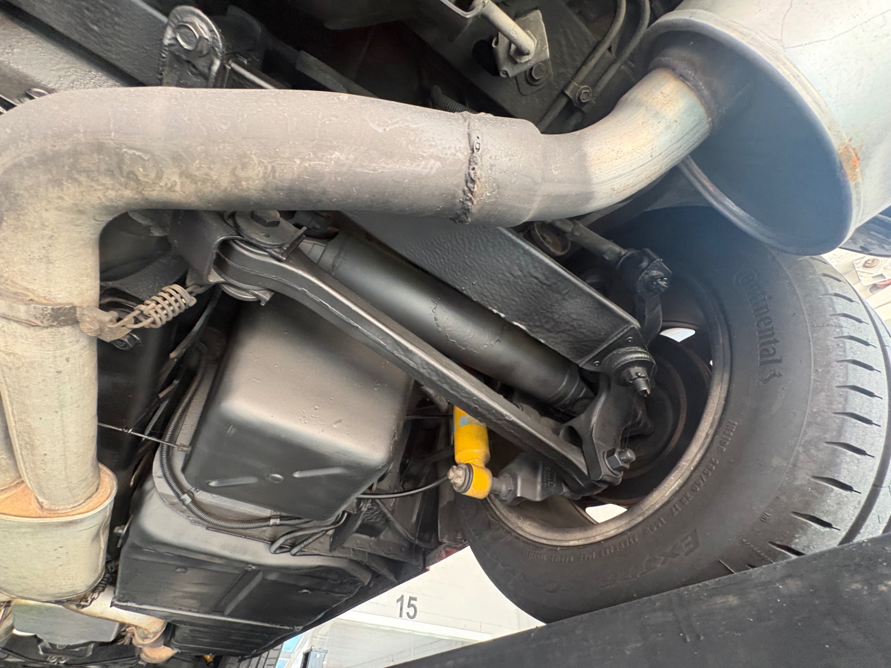 Vehicle photo 44