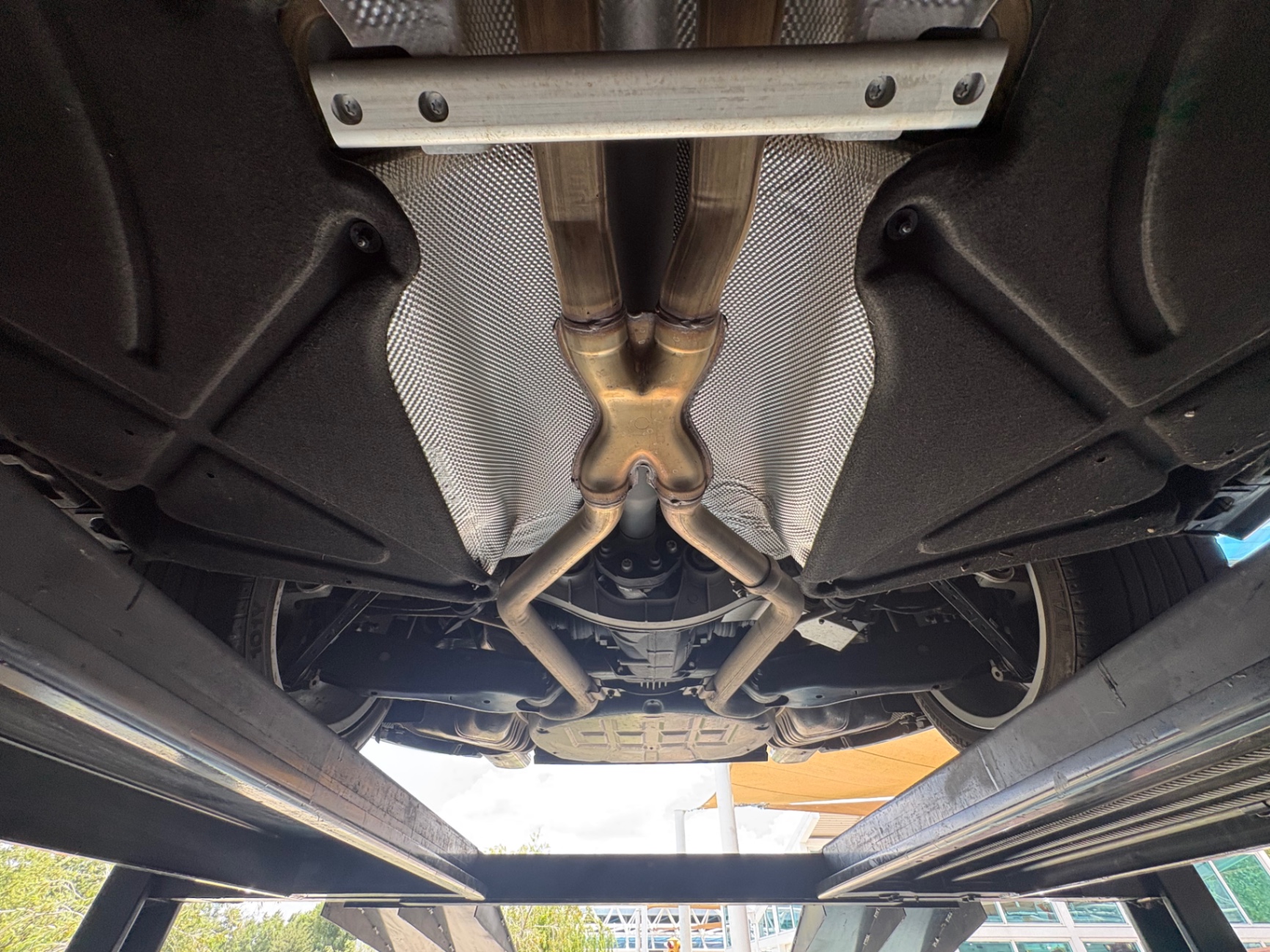 Vehicle photo 55