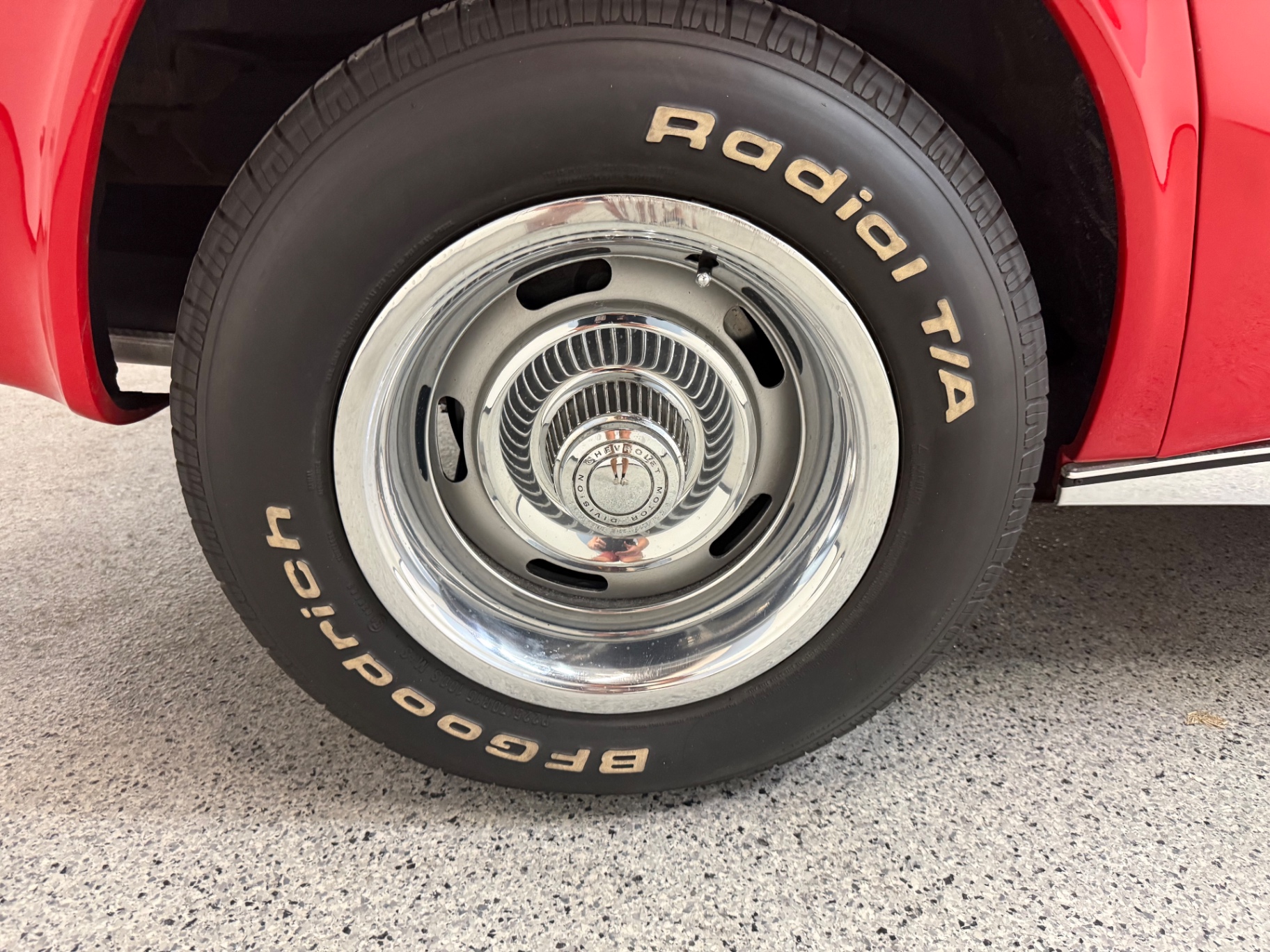 Vehicle photo 20