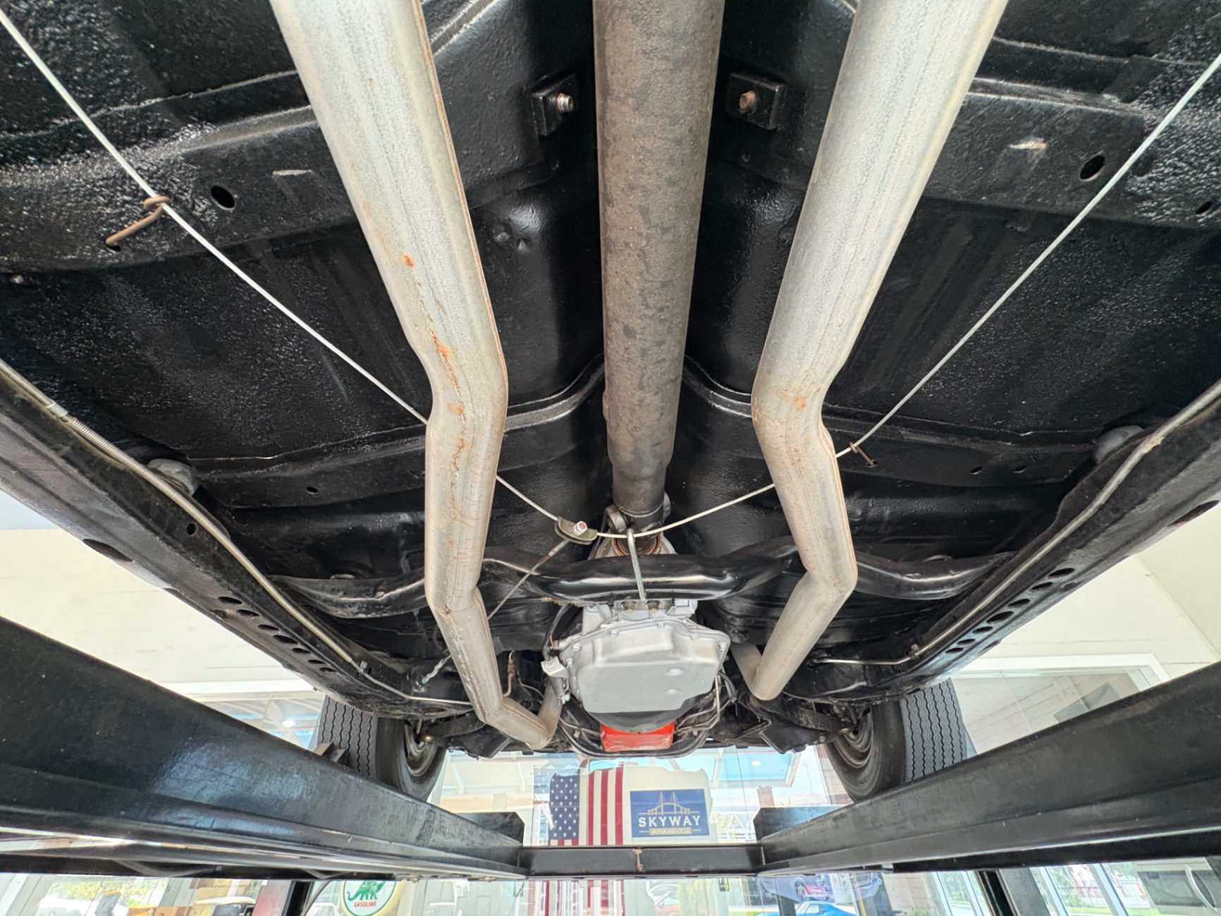 Vehicle photo 51