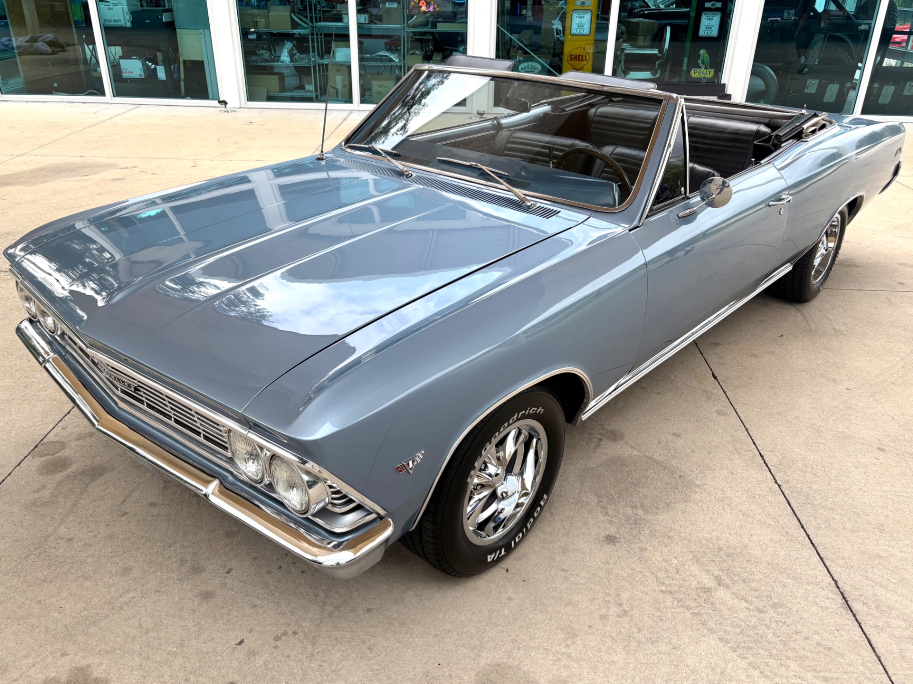 Vehicle photo 20