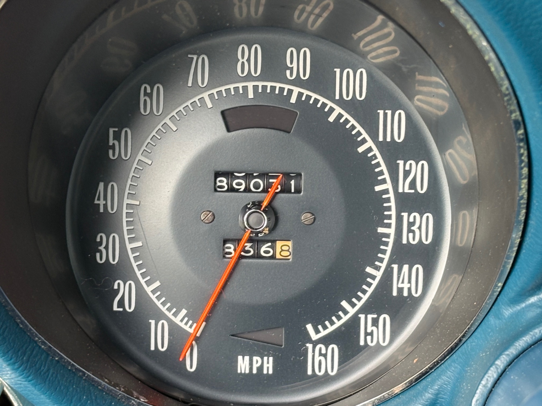 Vehicle photo 26
