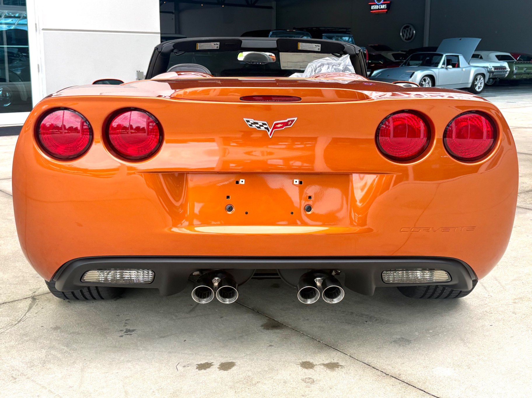 Vehicle photo 7