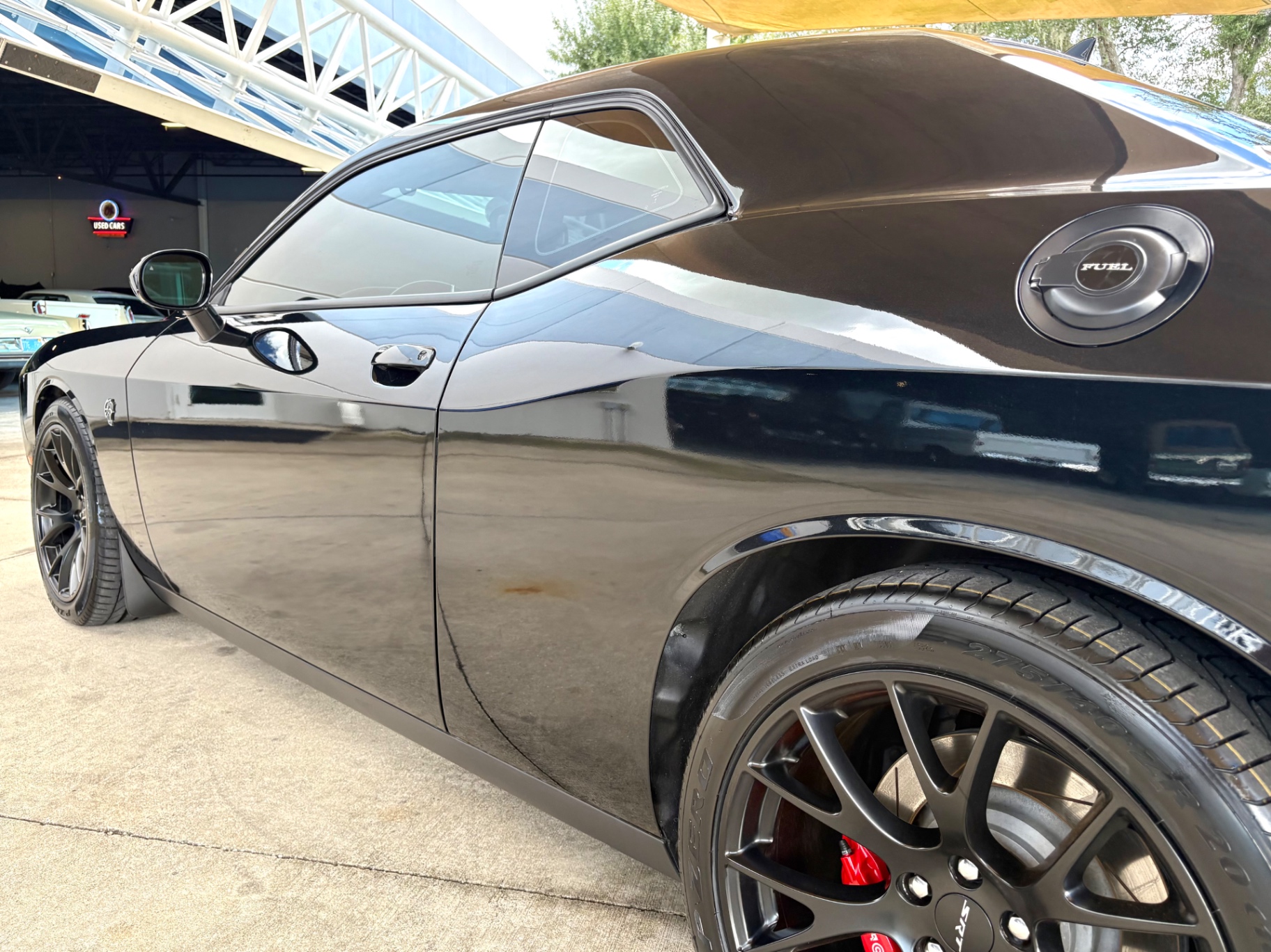 Vehicle photo 14