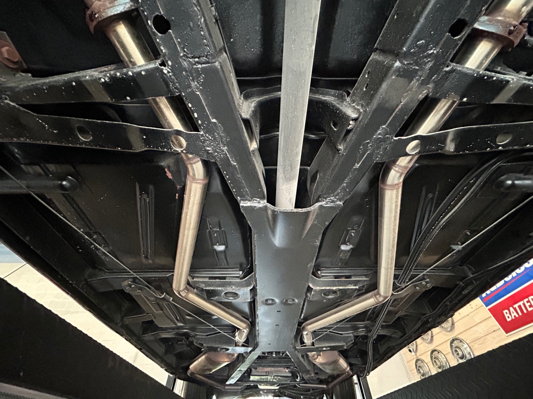 Vehicle photo 38