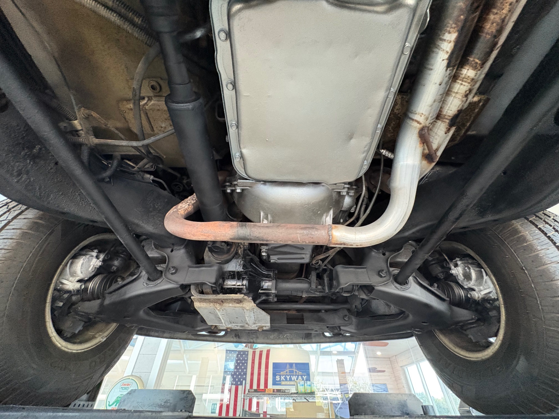 Vehicle photo 45