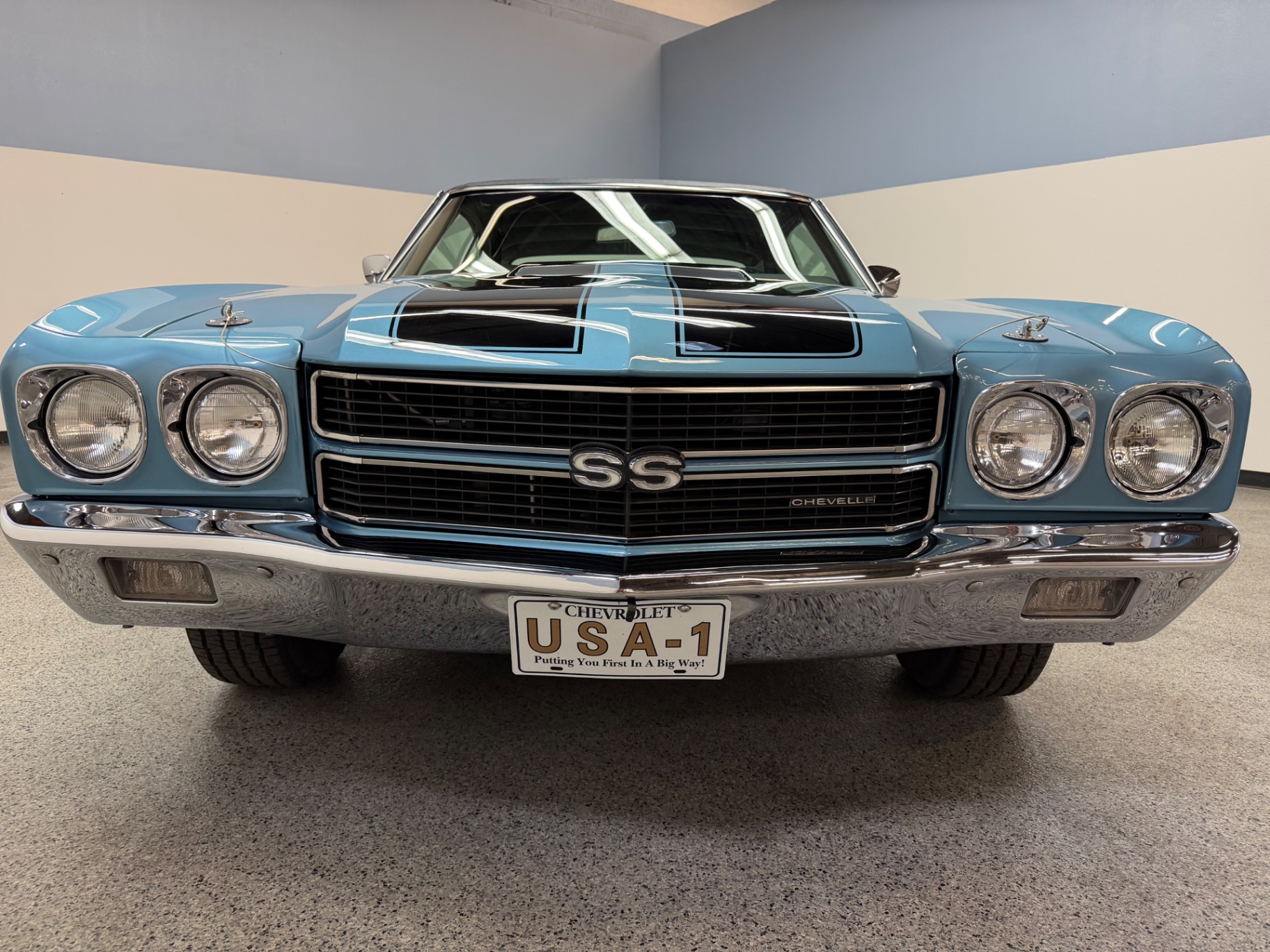 Vehicle photo 43
