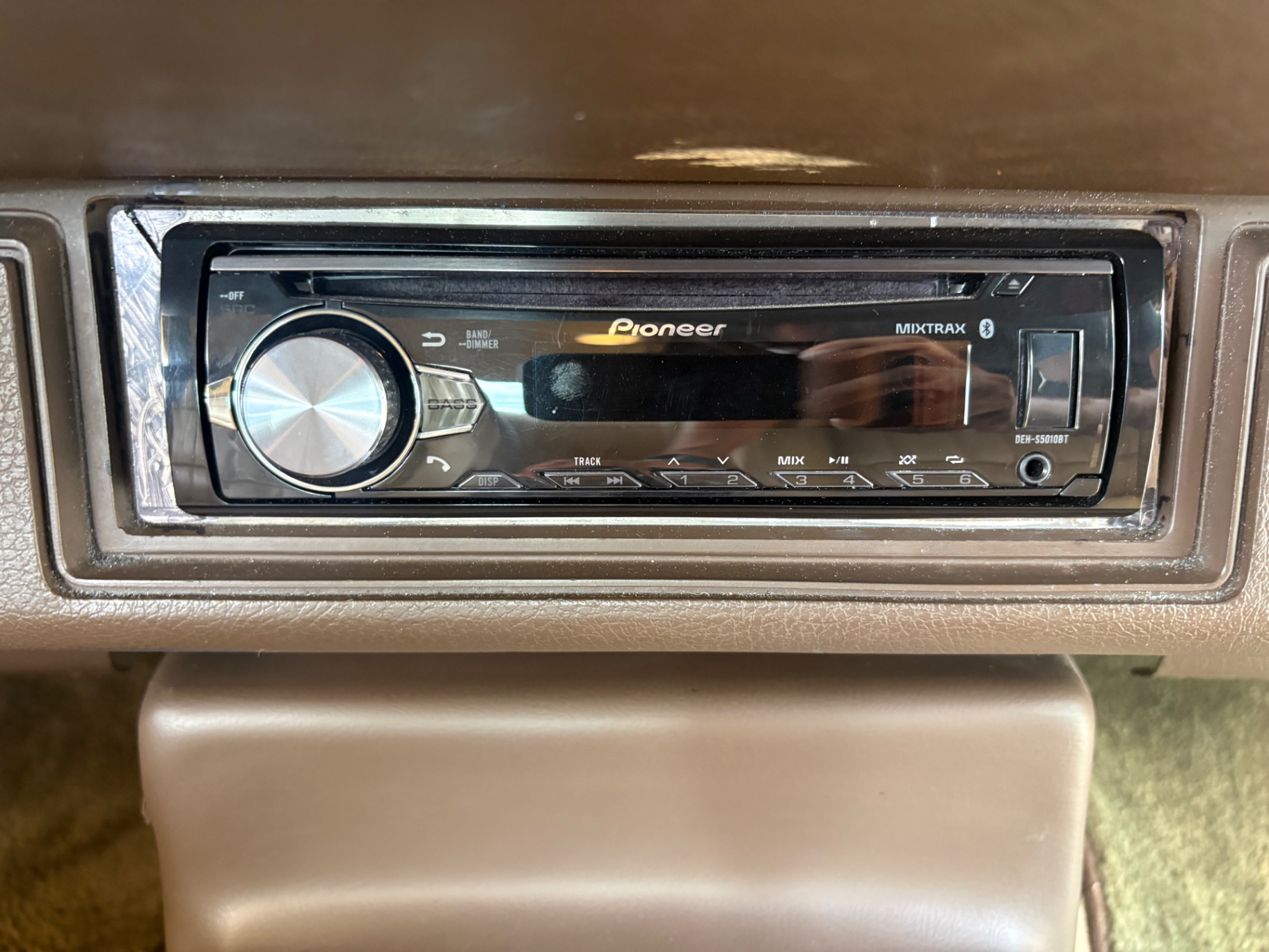 Vehicle photo 41