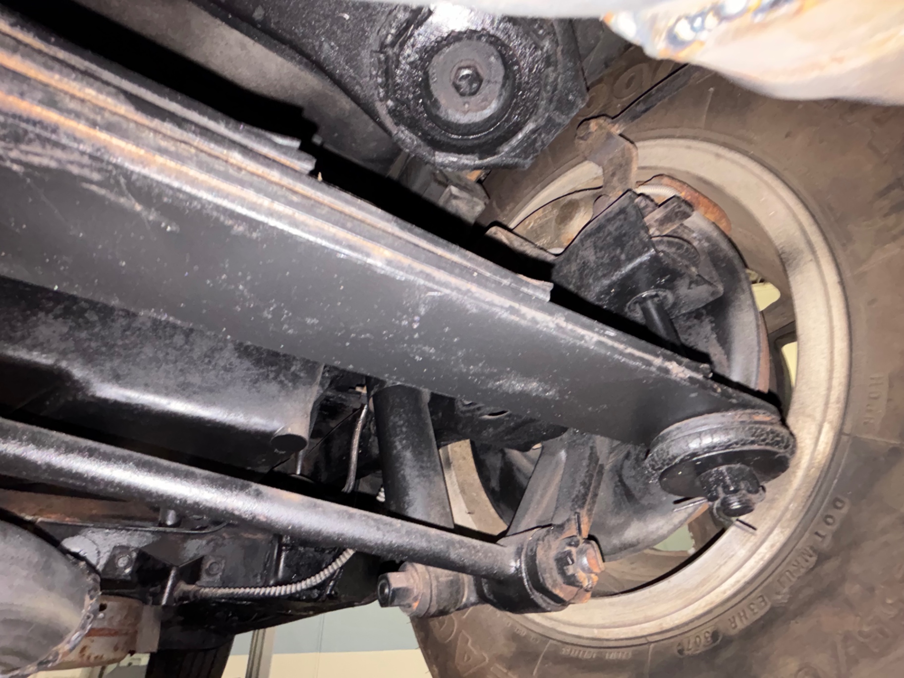 Vehicle photo 35