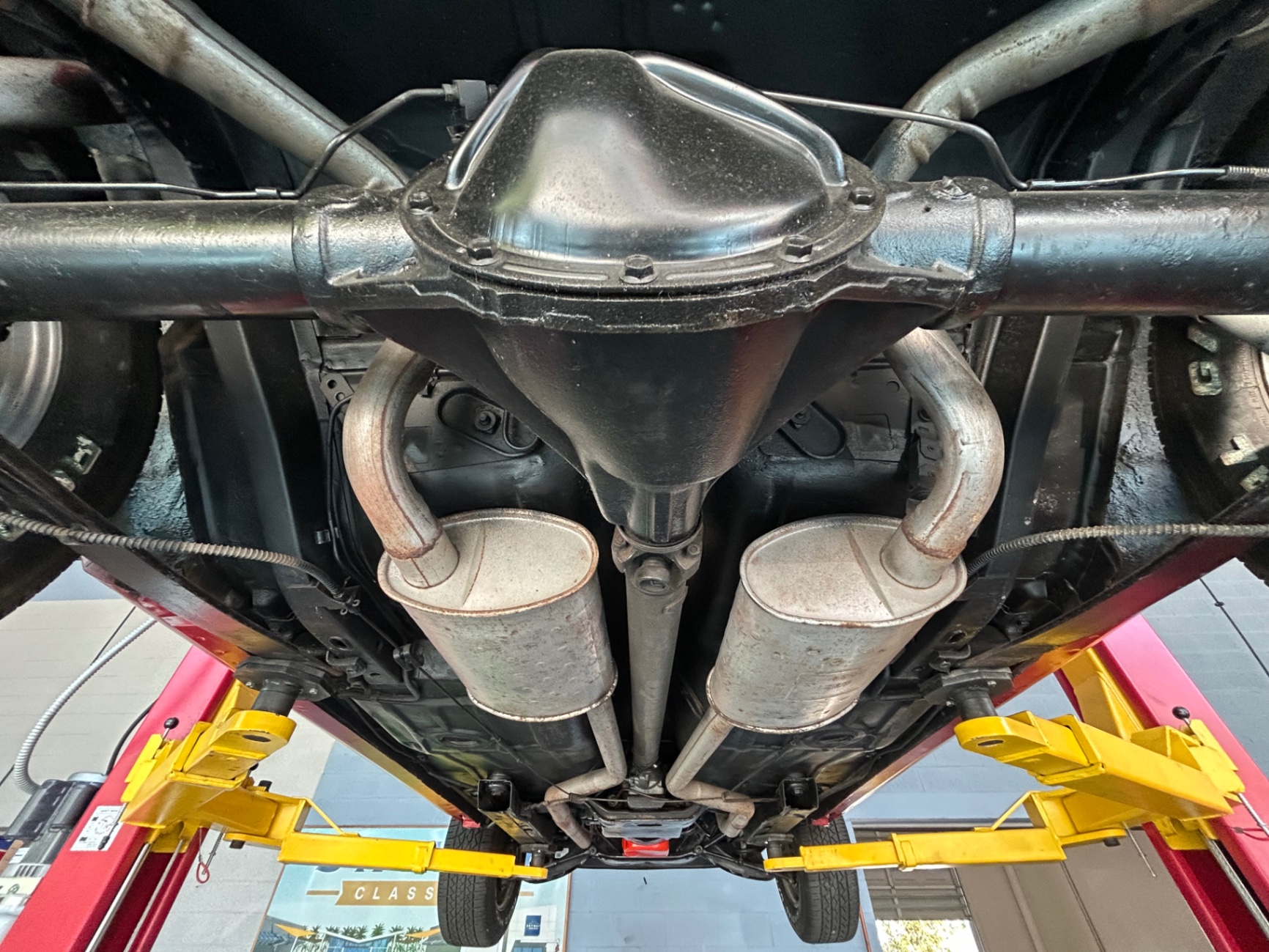 Vehicle photo 45