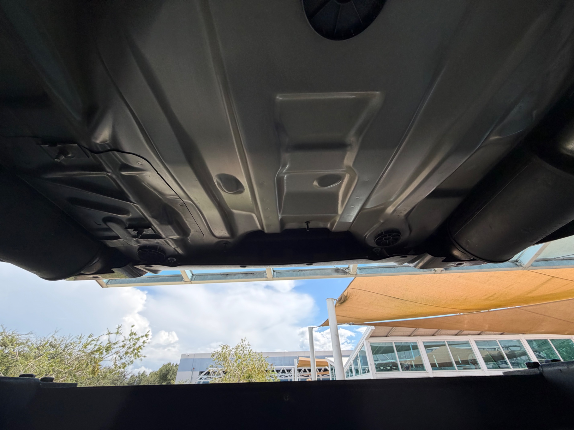 Vehicle photo 56