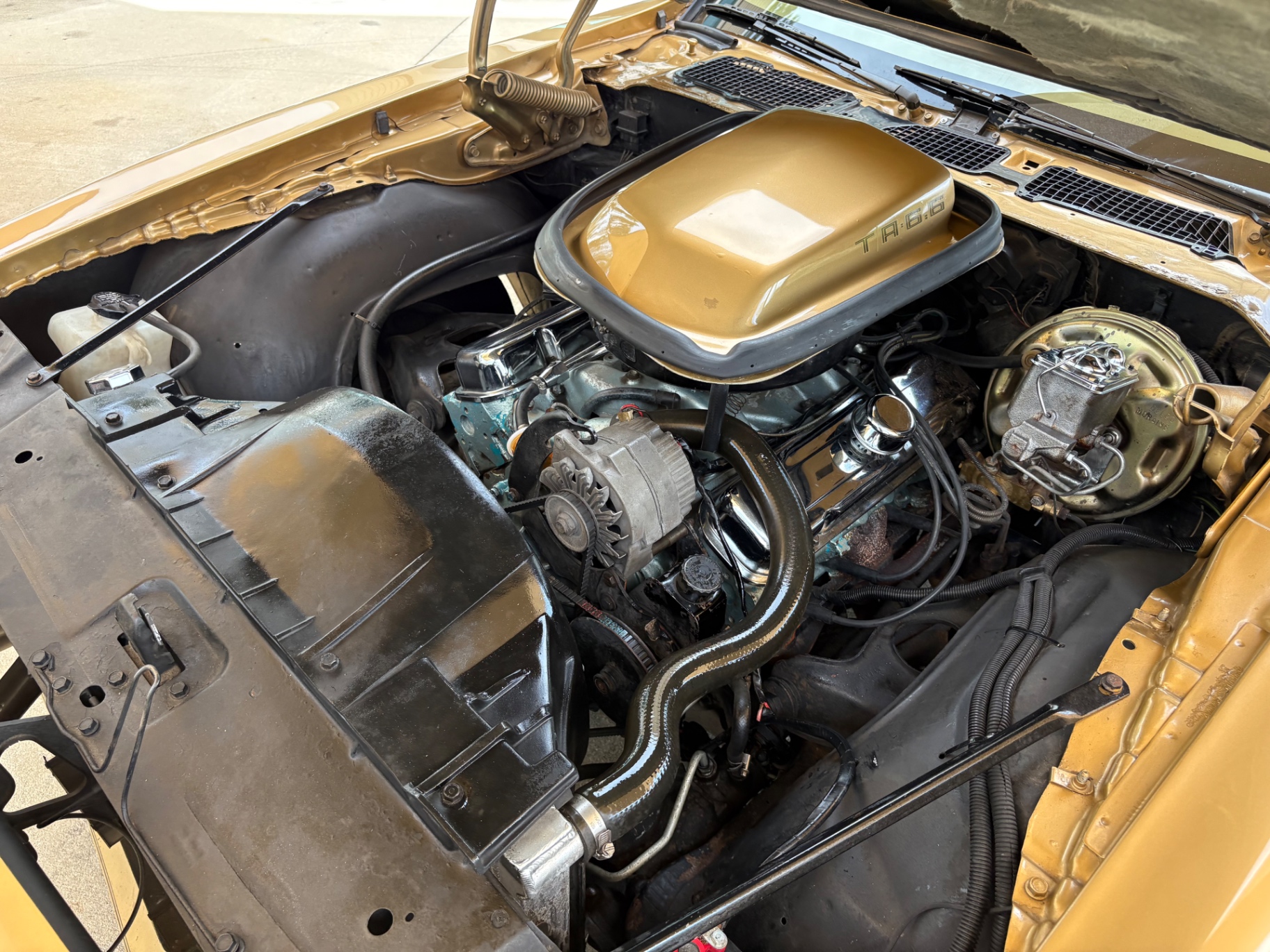 Vehicle photo 27