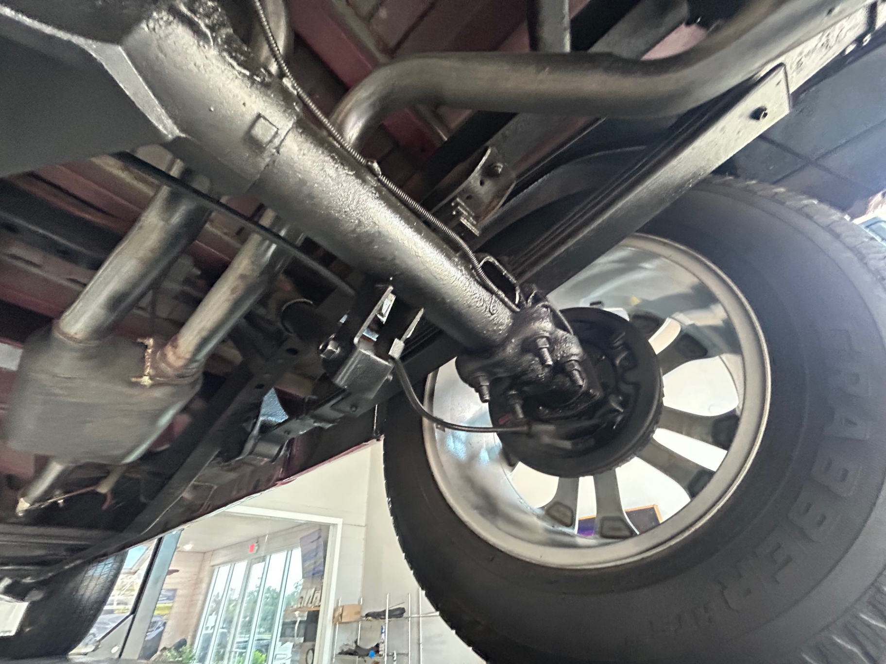 Vehicle photo 44