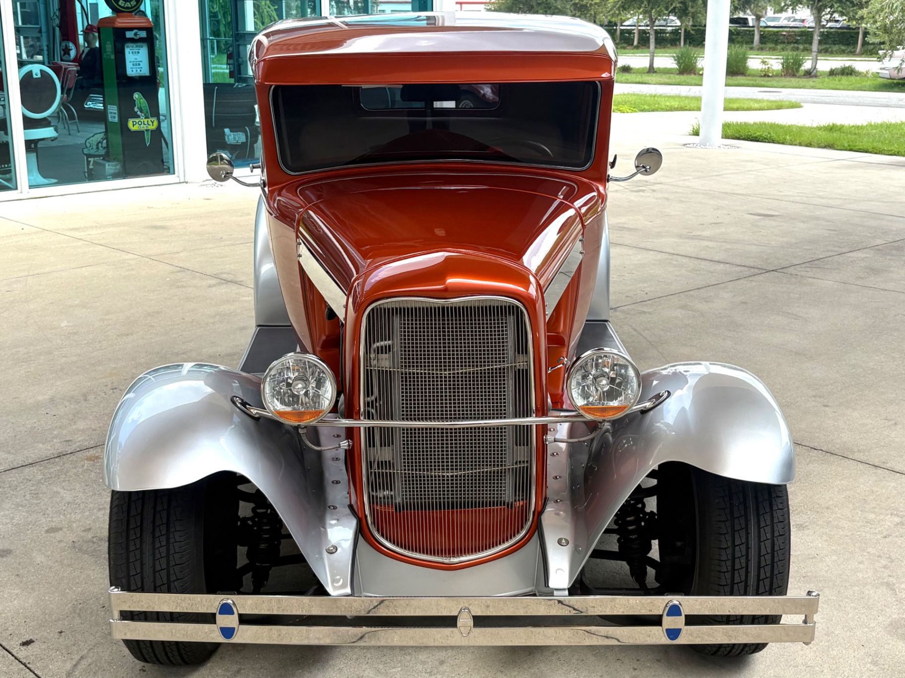 Vehicle photo 3