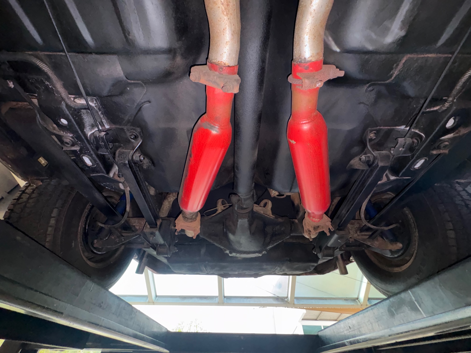 Vehicle photo 64