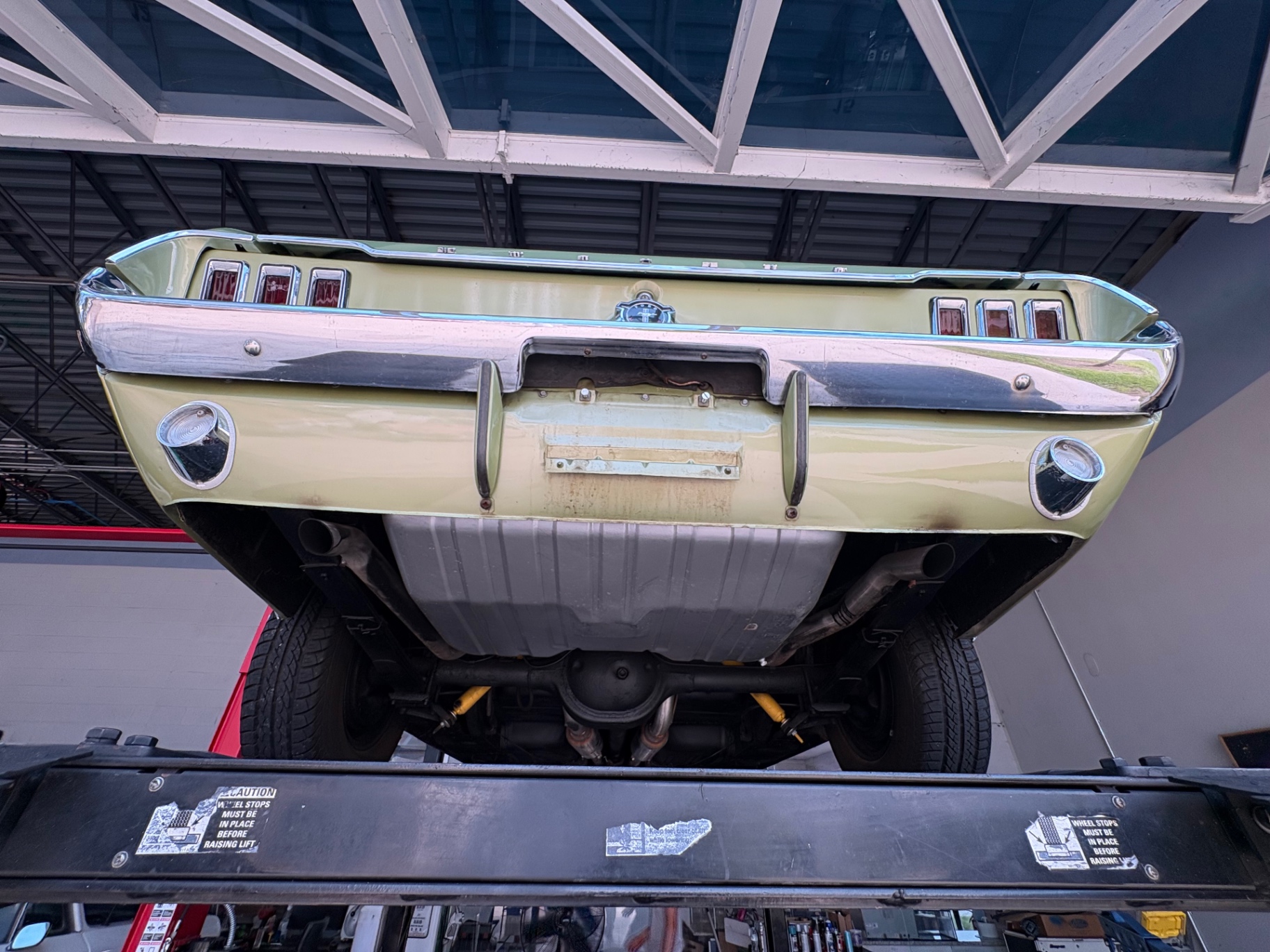 Vehicle photo 49