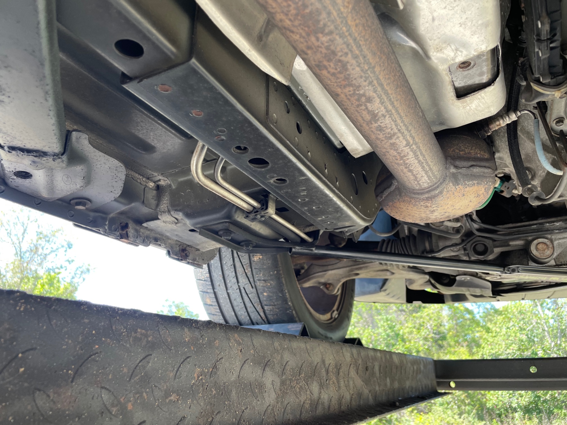 Vehicle photo 46