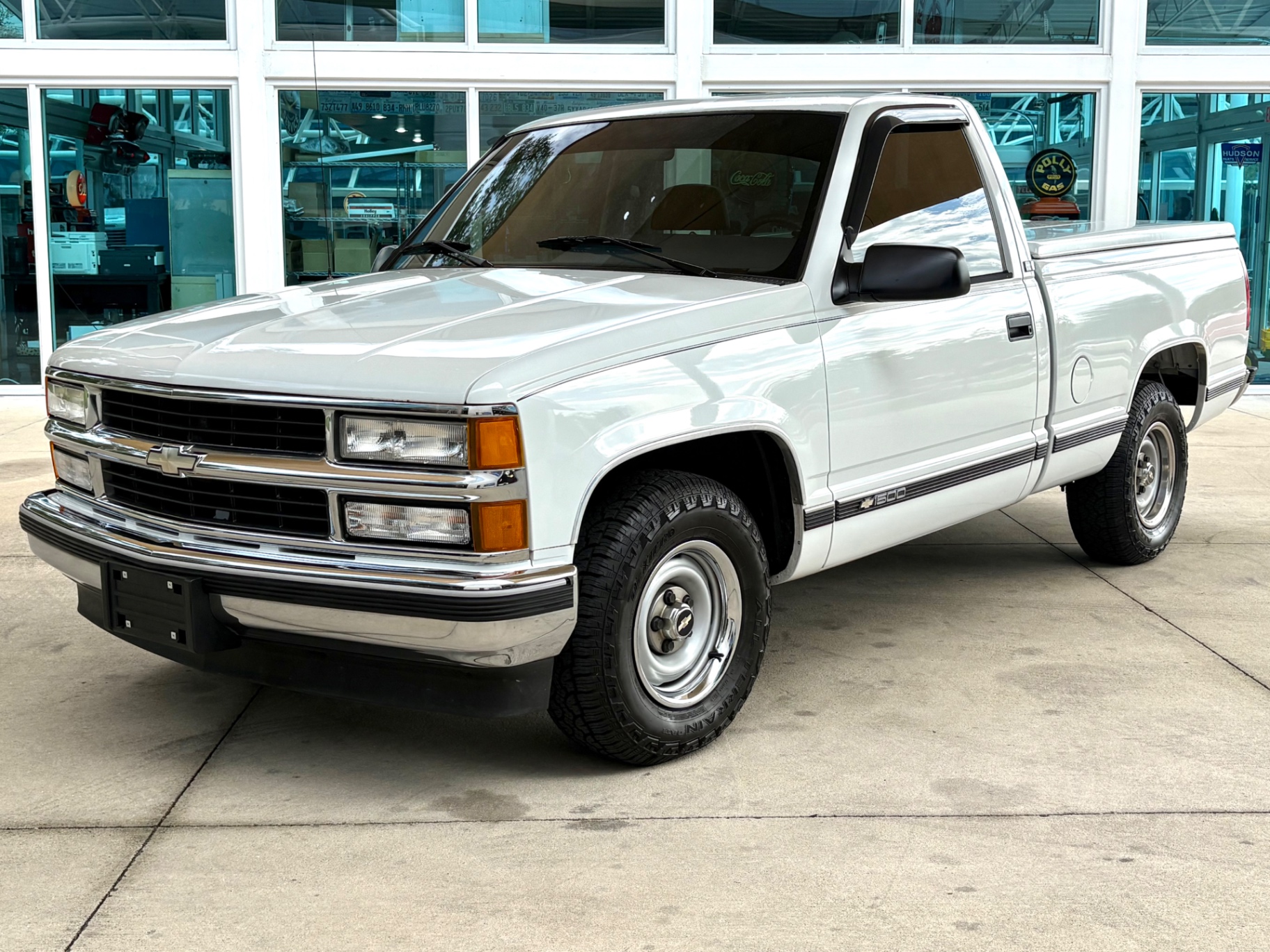 Vehicle photo 1