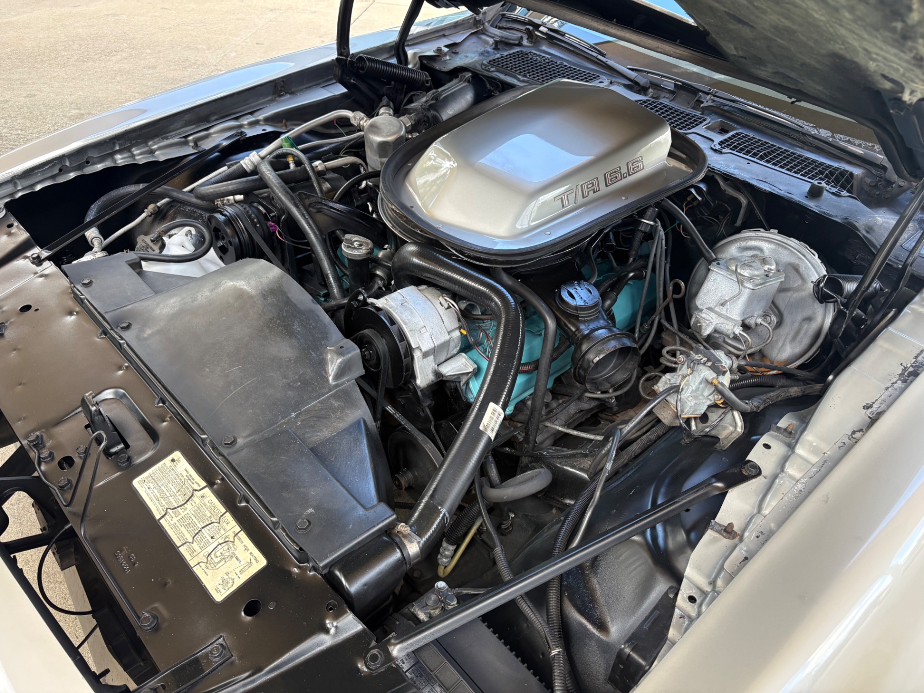 Vehicle photo 31