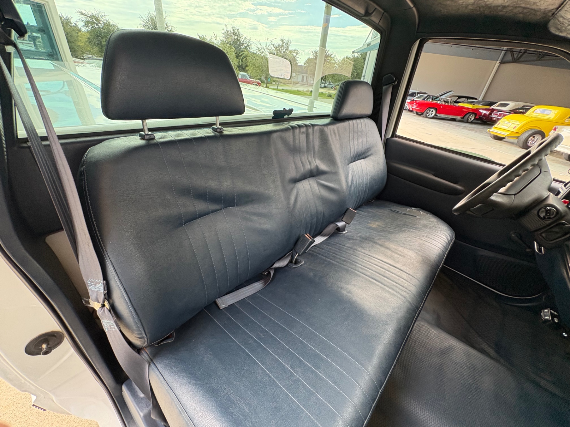 Vehicle photo 39