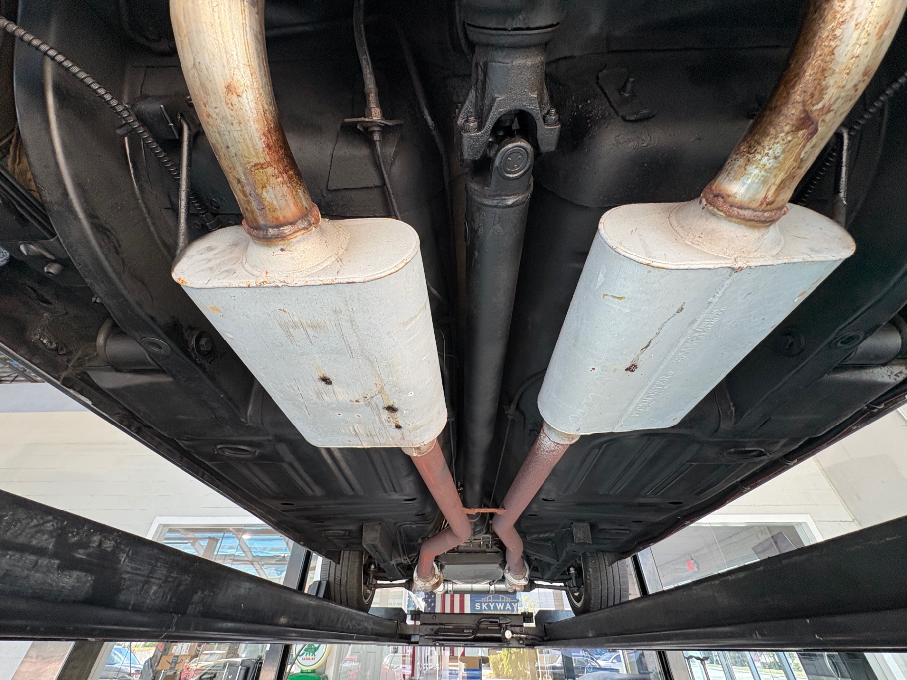Vehicle photo 47