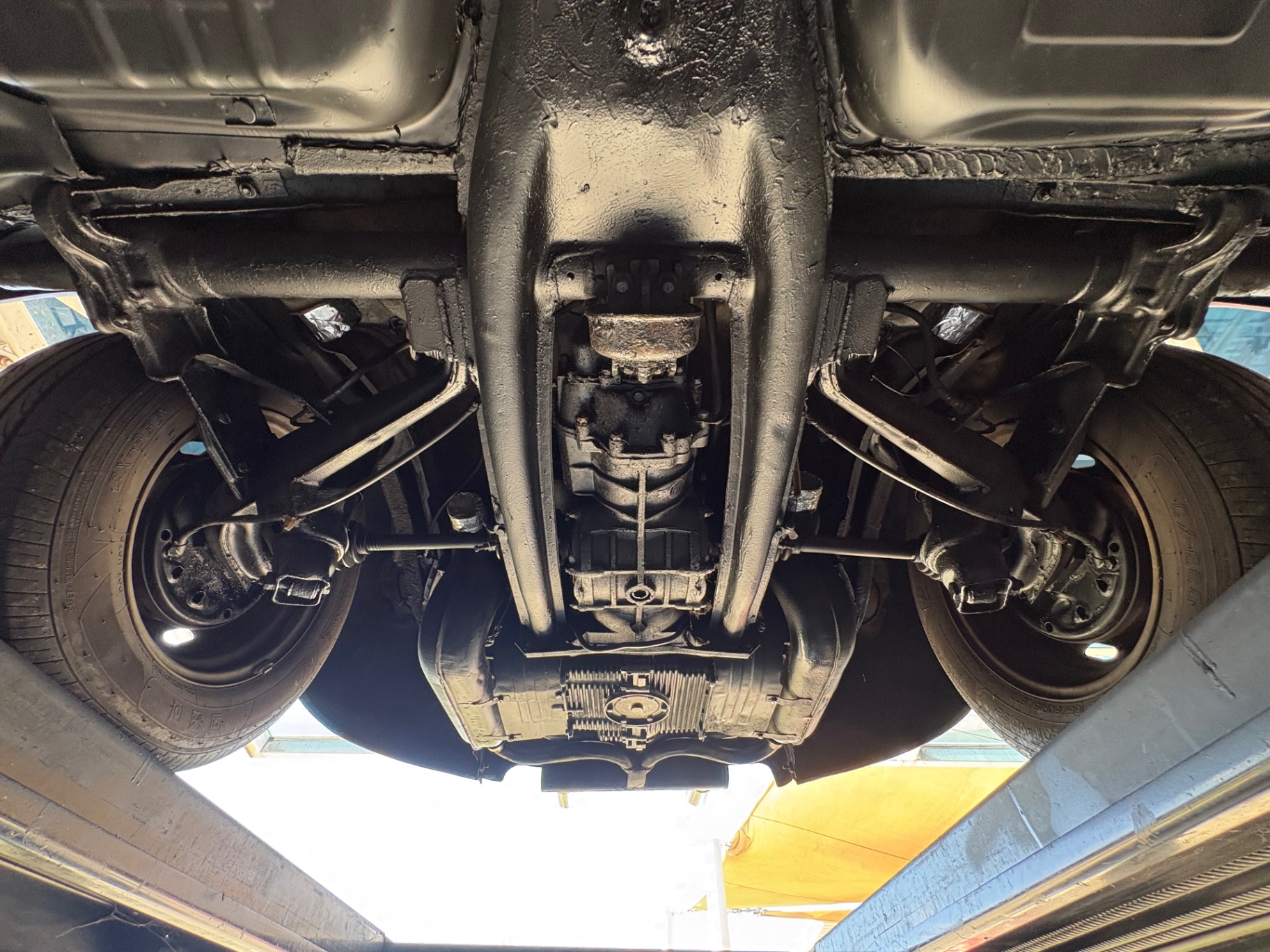 Vehicle photo 57