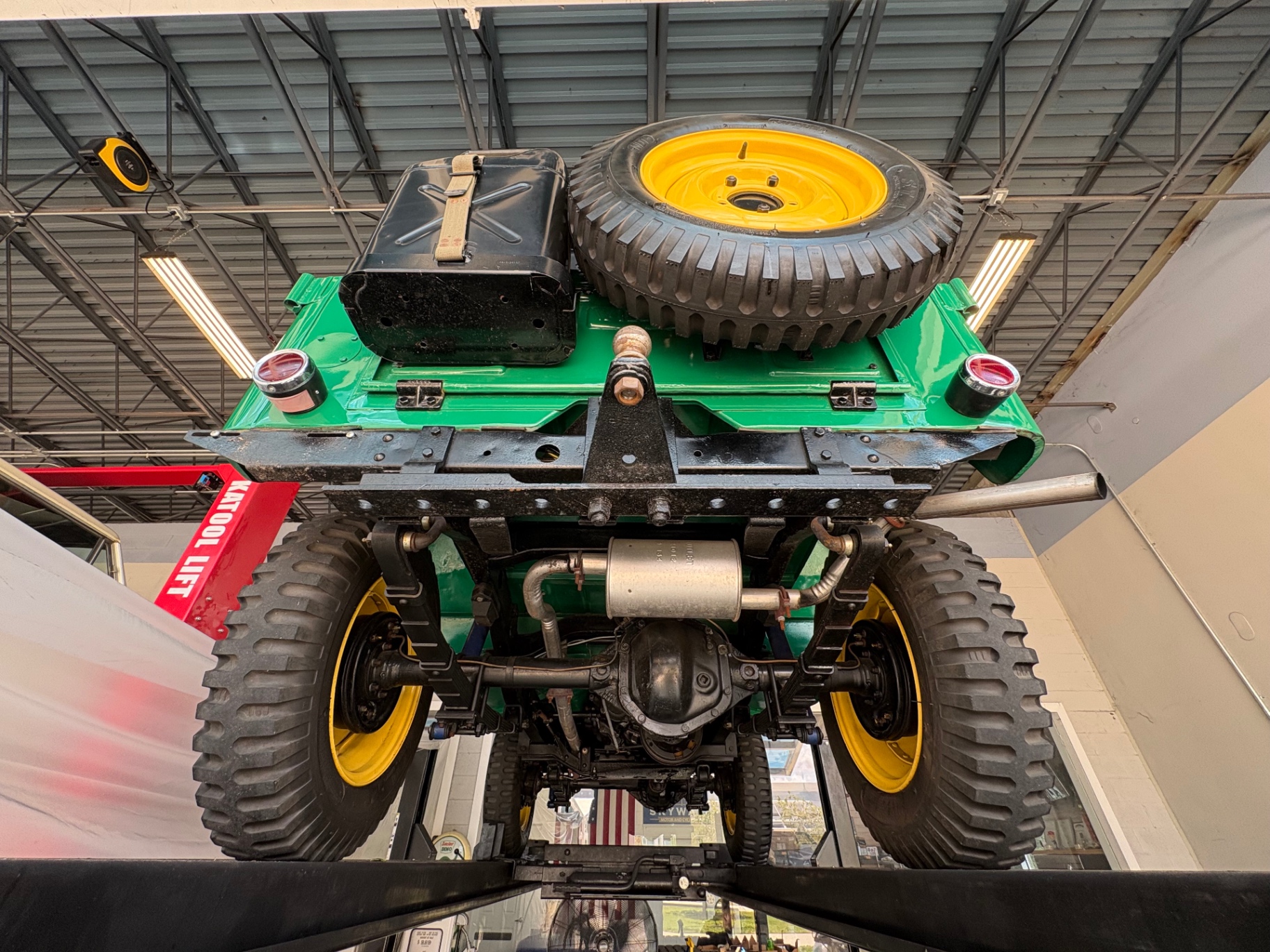 Vehicle photo 41