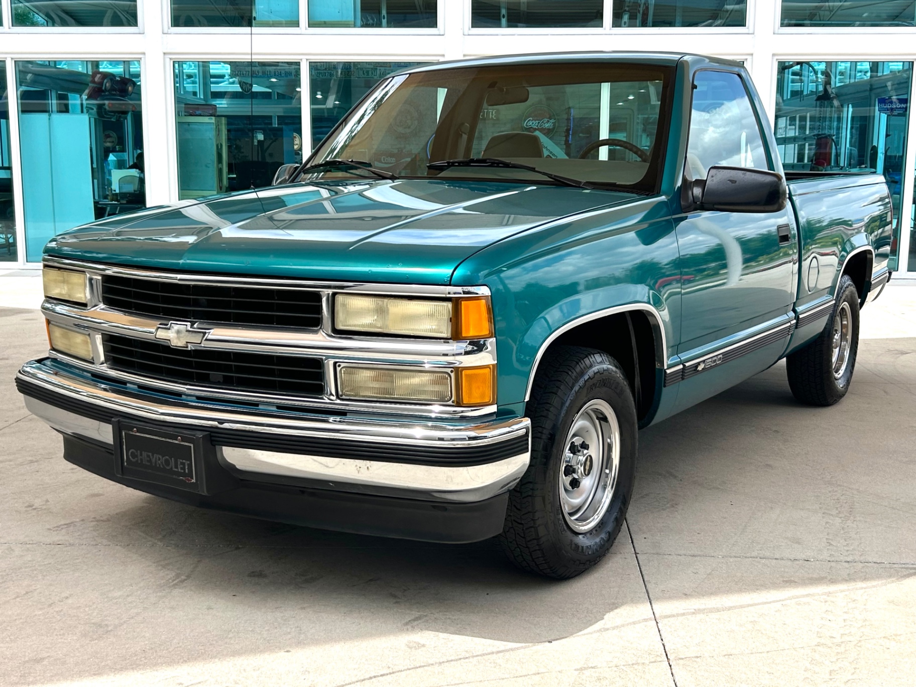 Vehicle photo 1