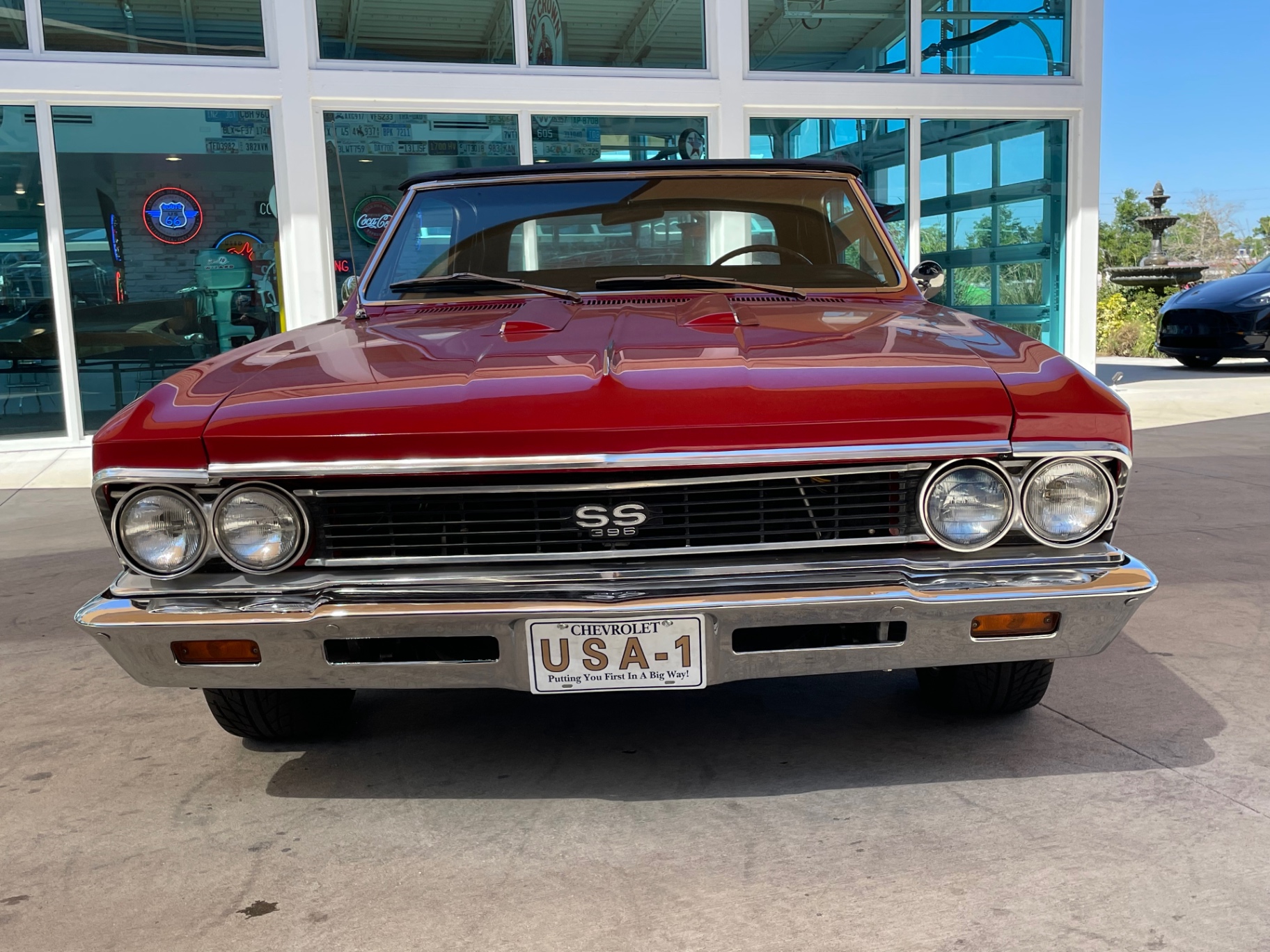 Vehicle photo 2