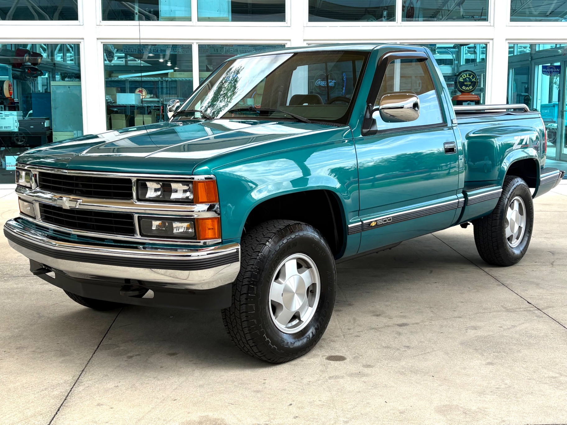 Vehicle photo 1